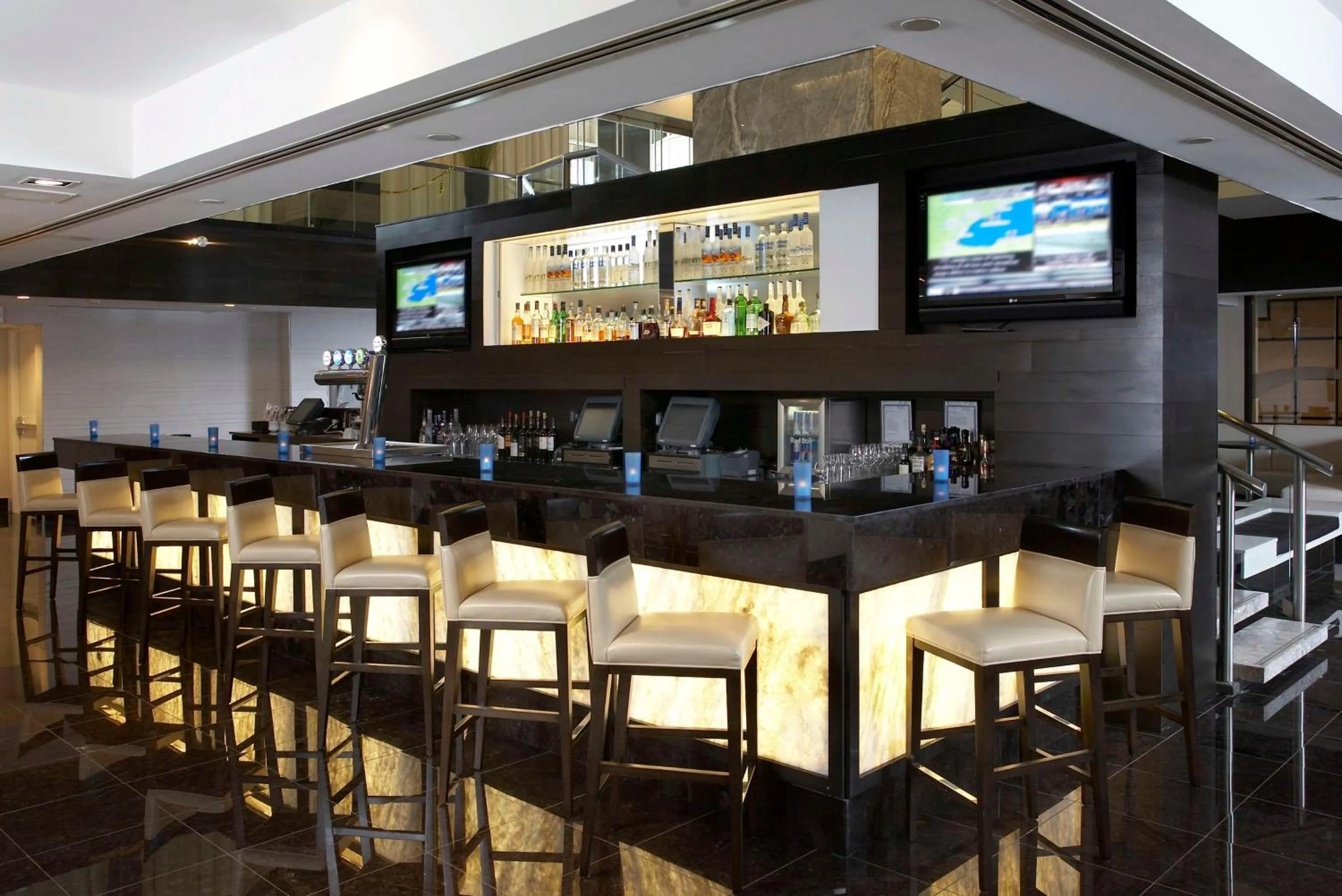 Lounge or bar in Hyatt Regency Toronto