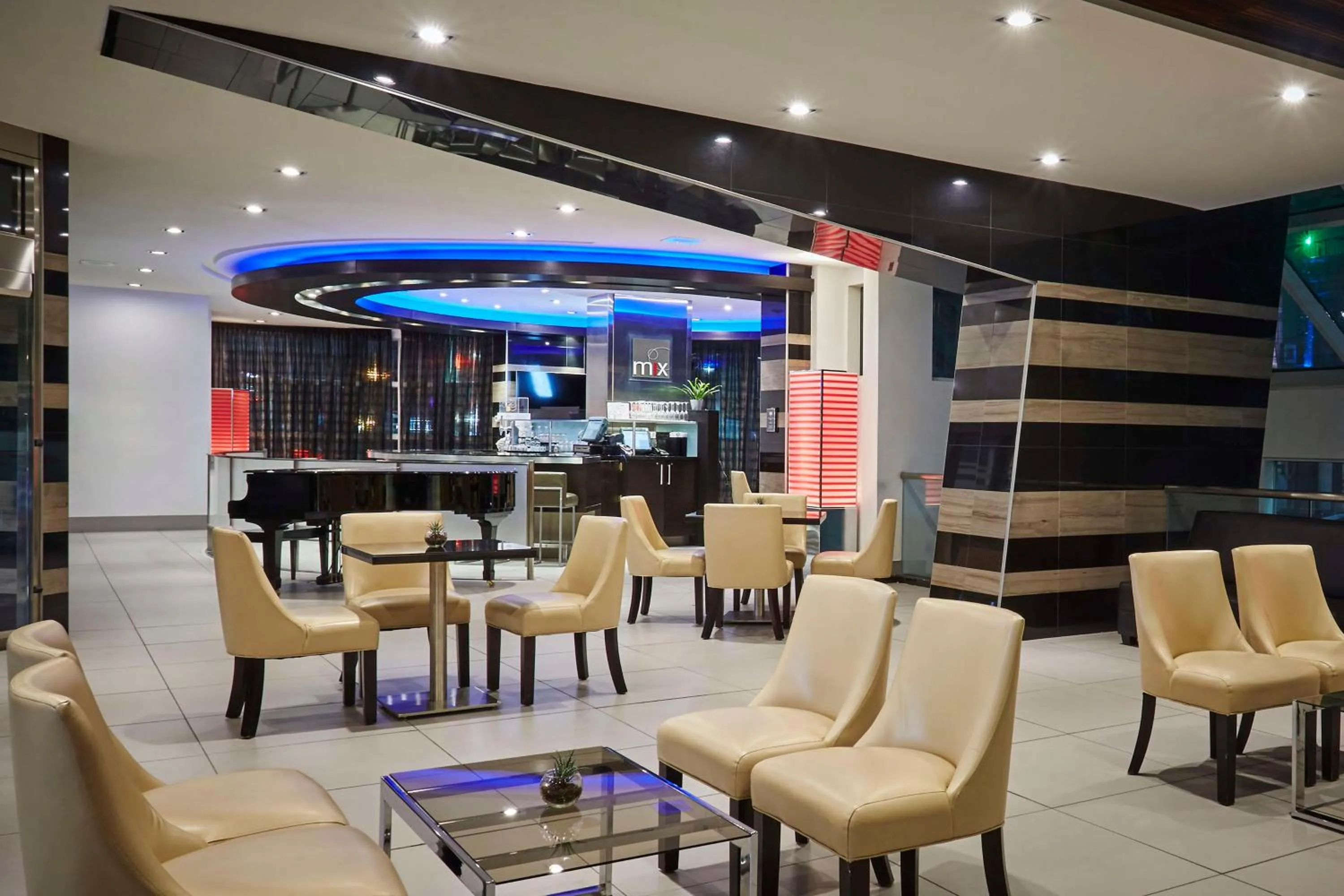 Lounge or bar in Hyatt Regency Toronto