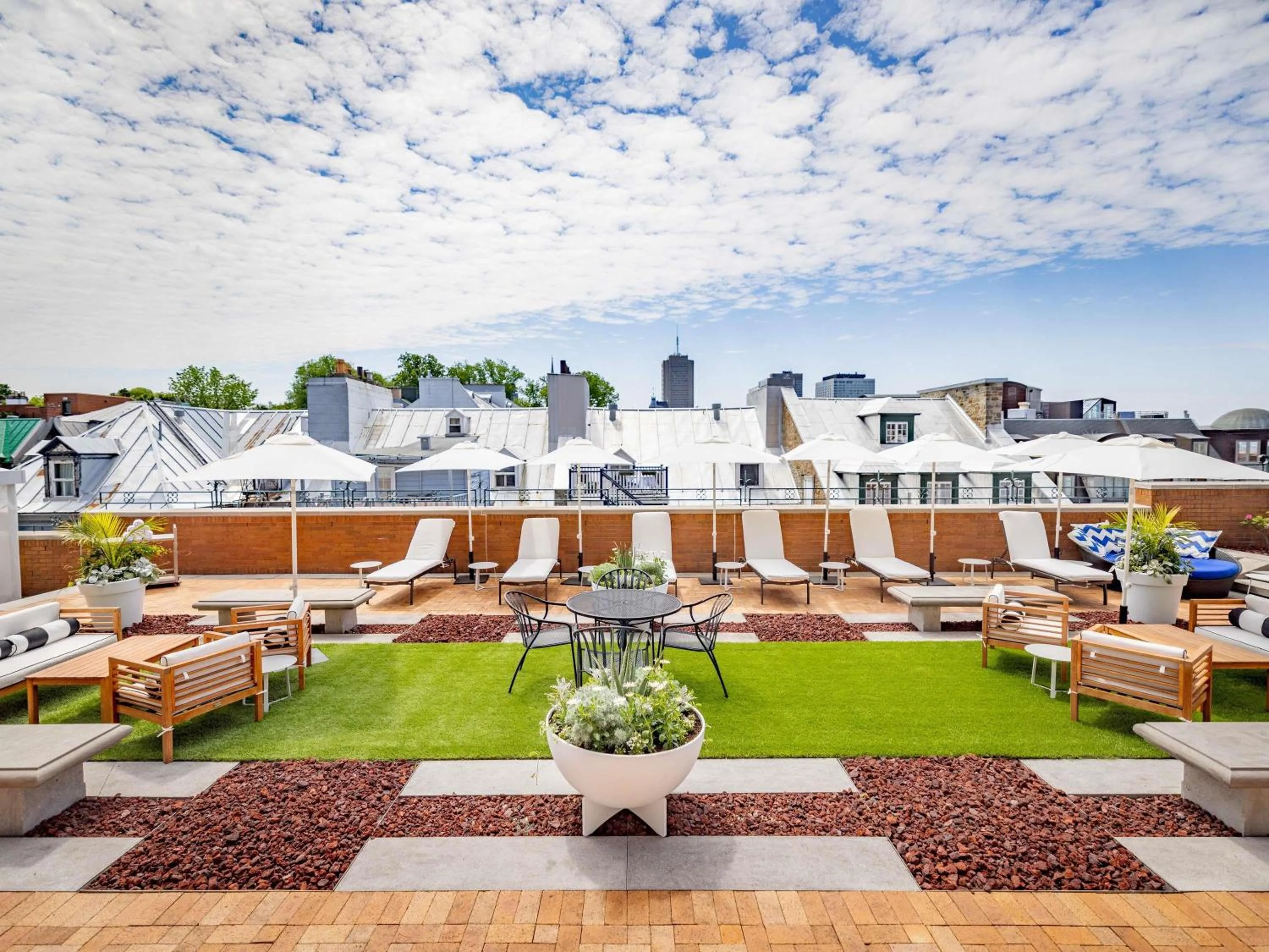 Restaurant/places to eat in Fairmont Le Chateau Frontenac