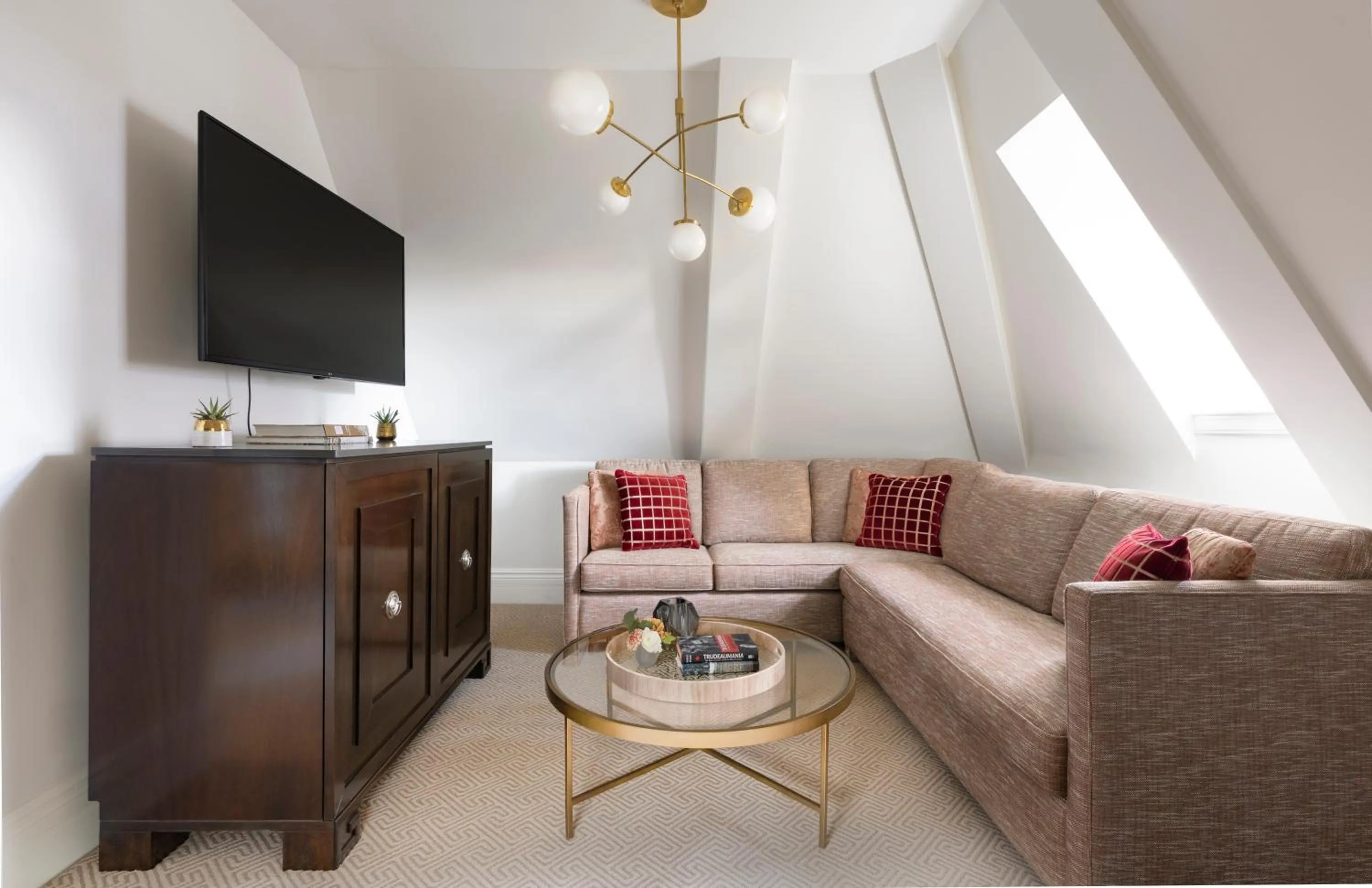 Living room in Fairmont Le Chateau Frontenac