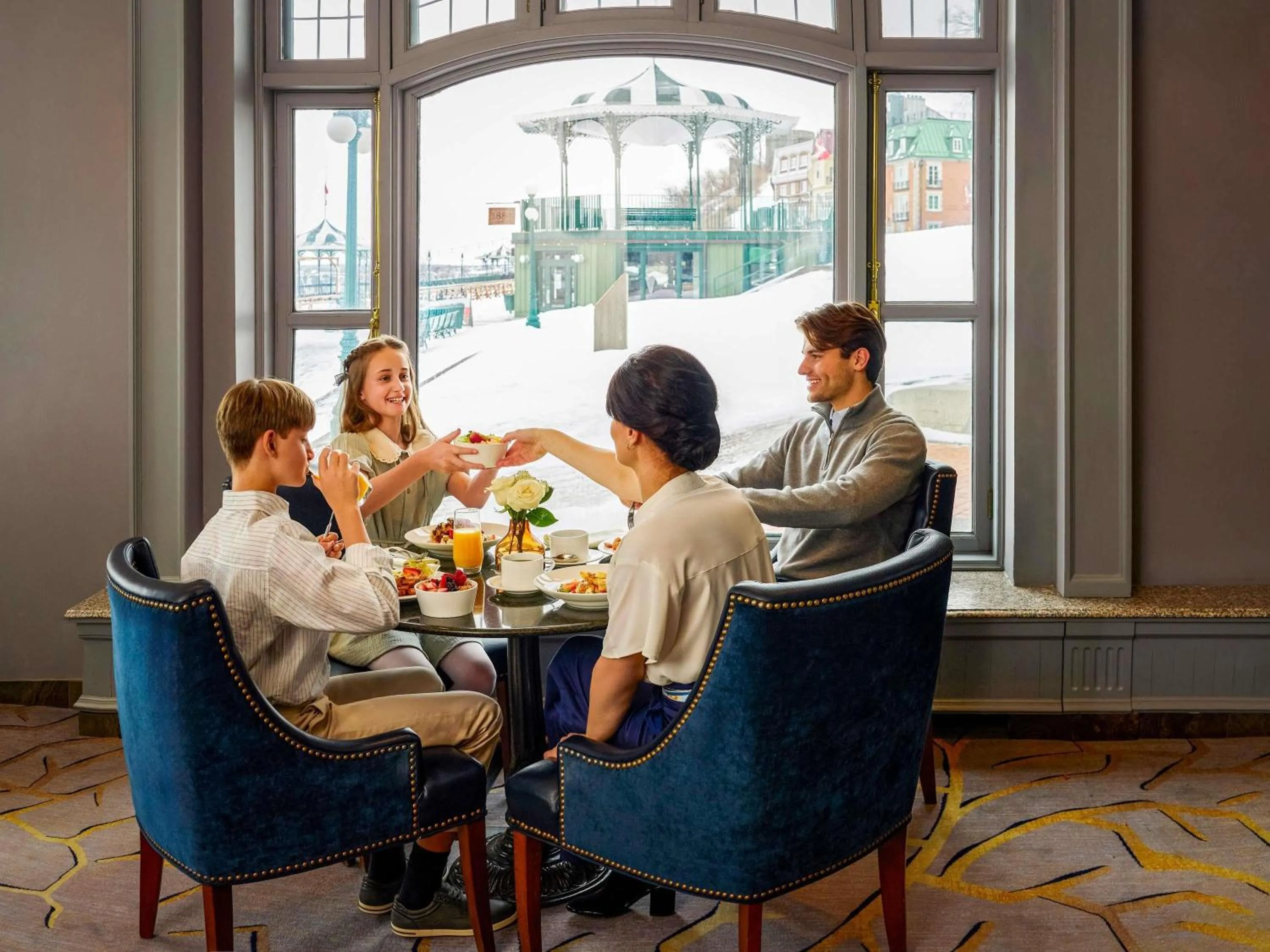 Restaurant/places to eat in Fairmont Le Chateau Frontenac