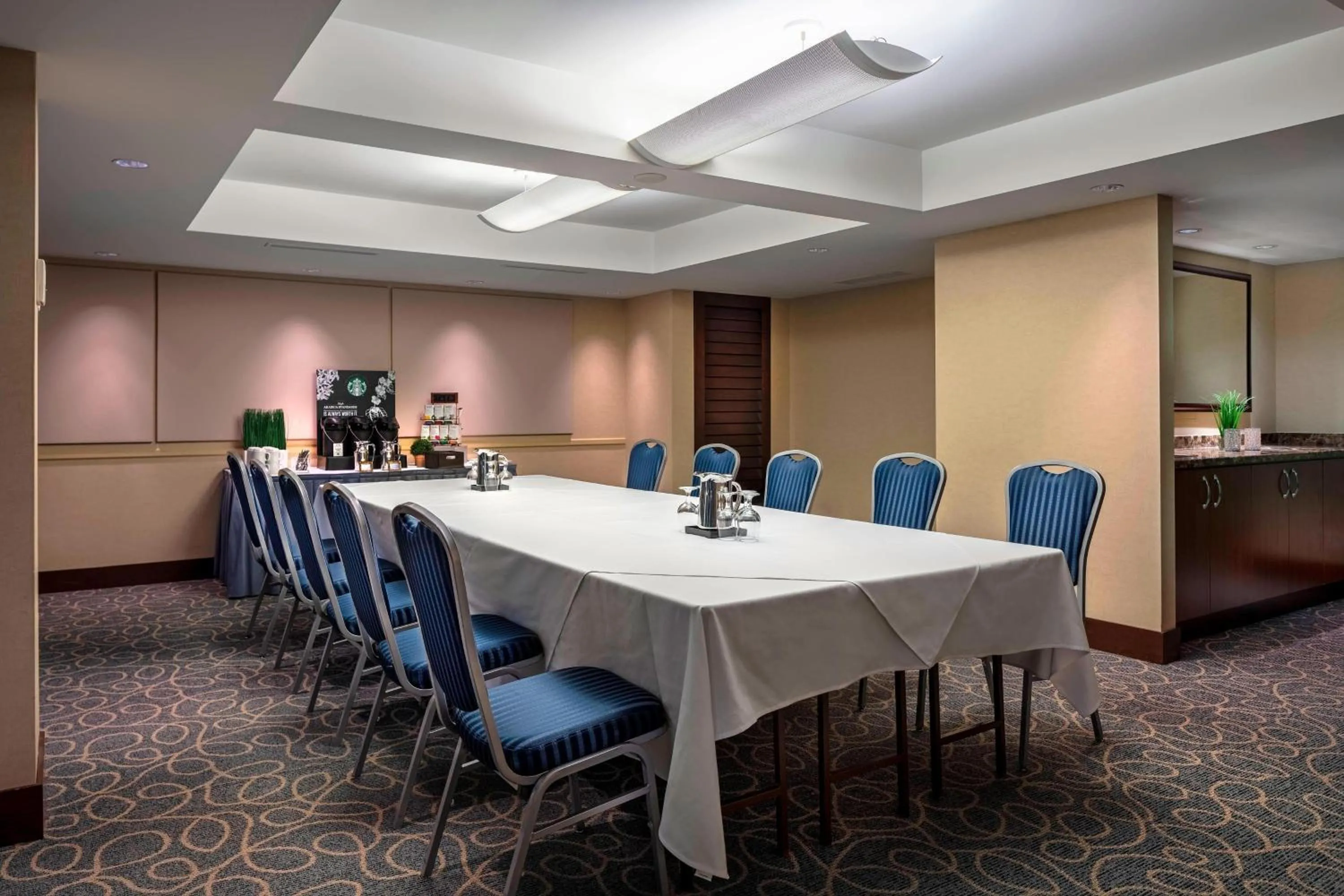 Meeting/conference room in Delta Hotels by Marriott Burnaby Conference Centre