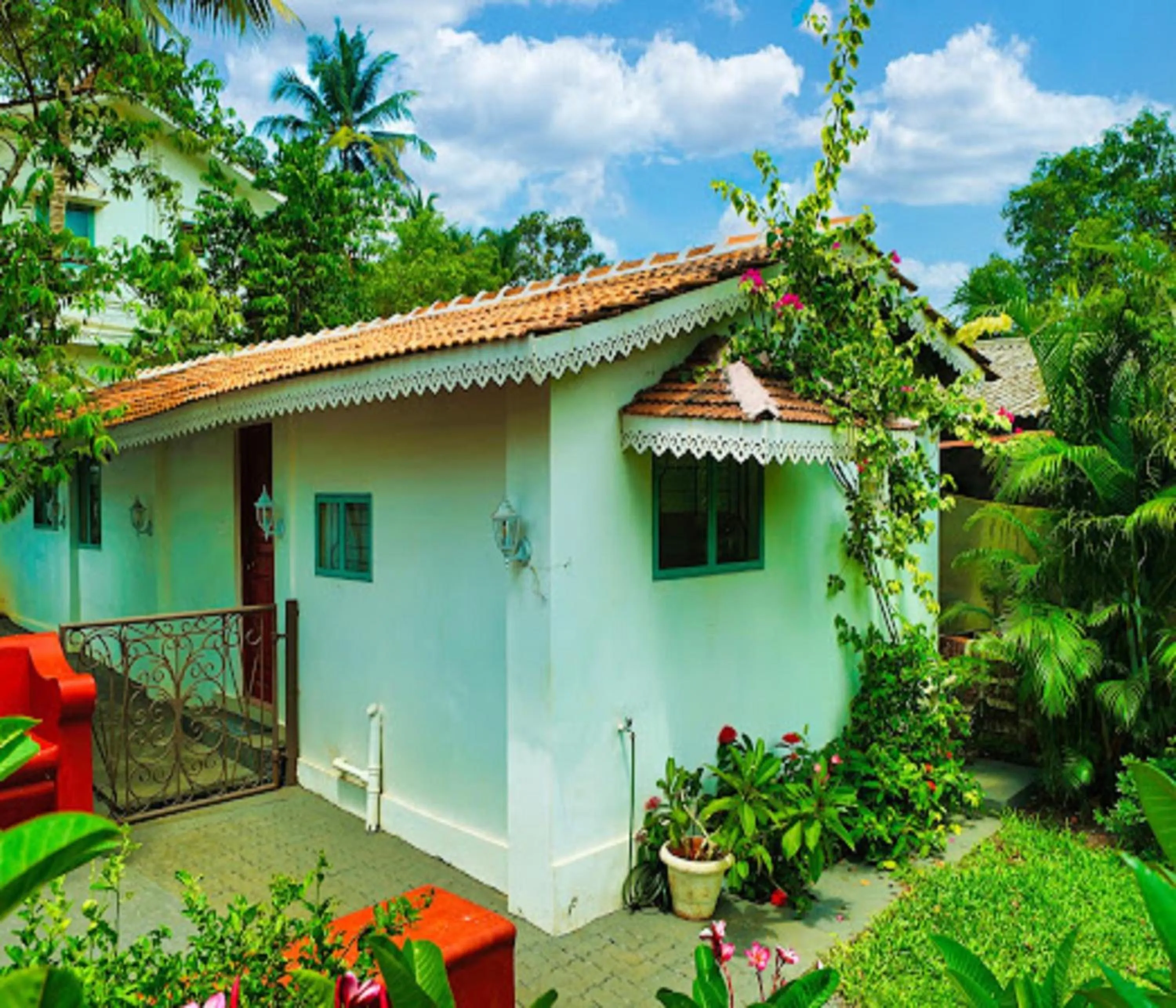 Garden in Lar Amorosa Boutique Hotel - Goa