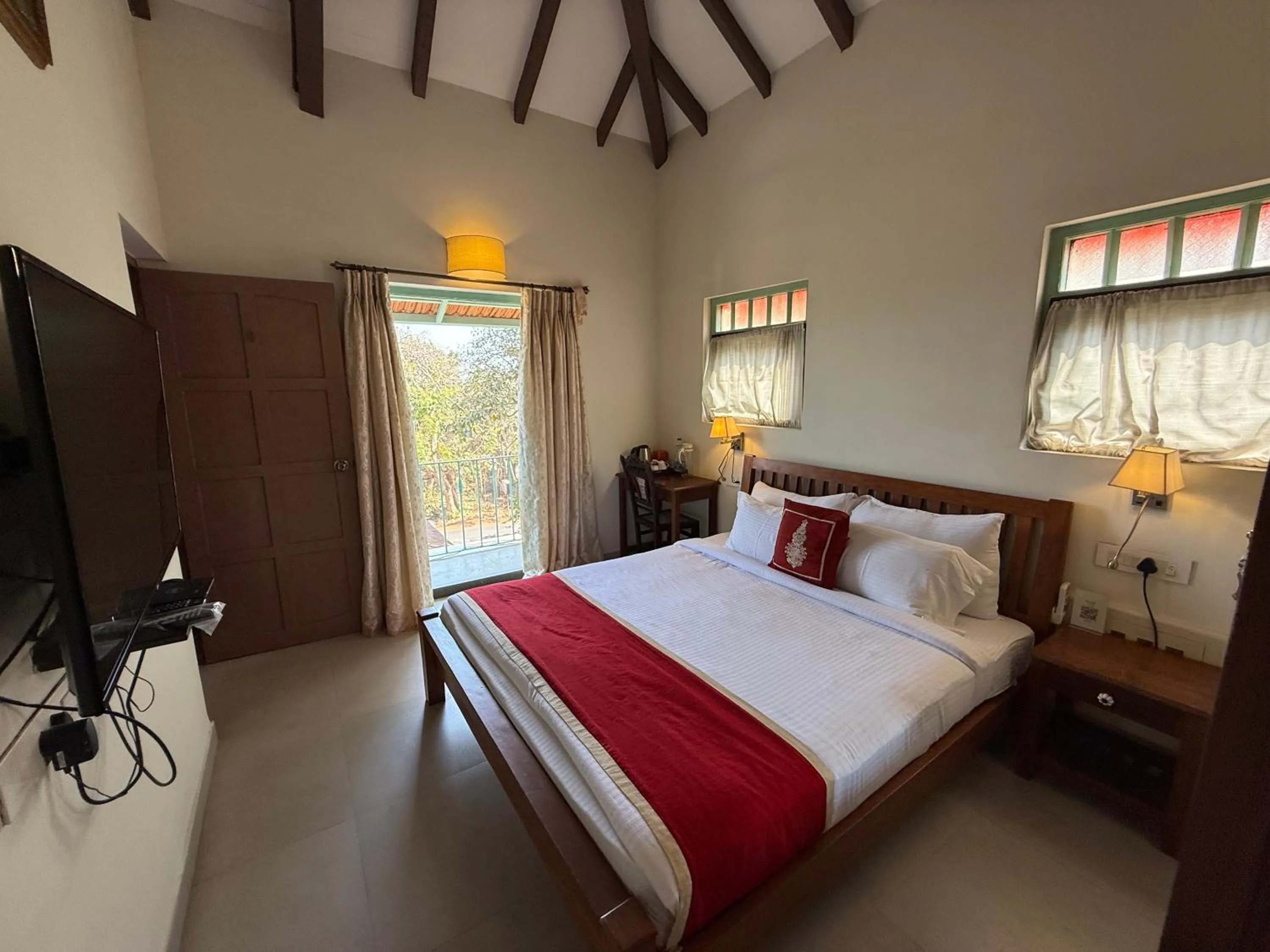 Bedroom, Bed in Lar Amorosa Boutique Hotel - Goa
