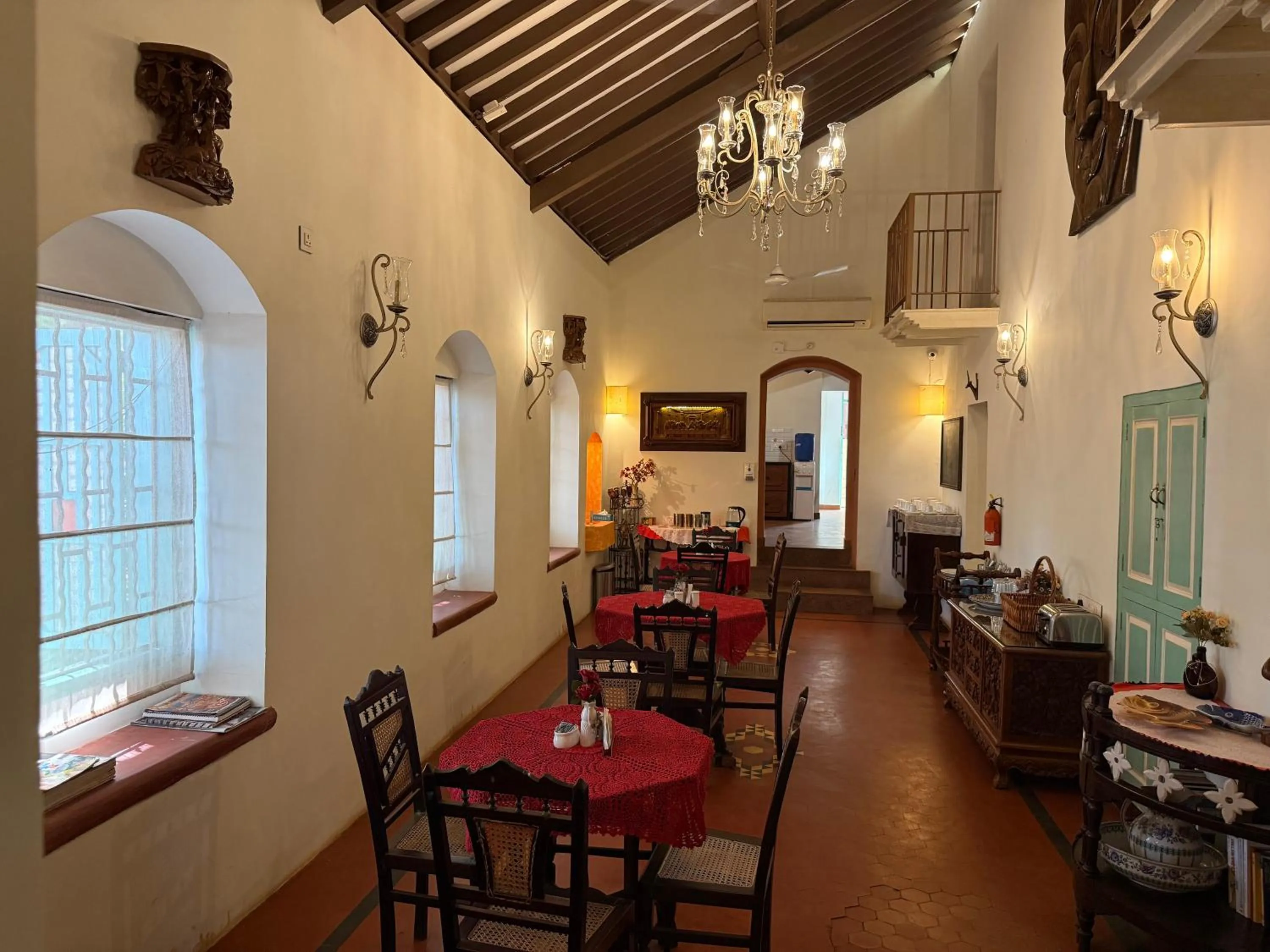 Restaurant/places to eat in Lar Amorosa Boutique Hotel - Goa