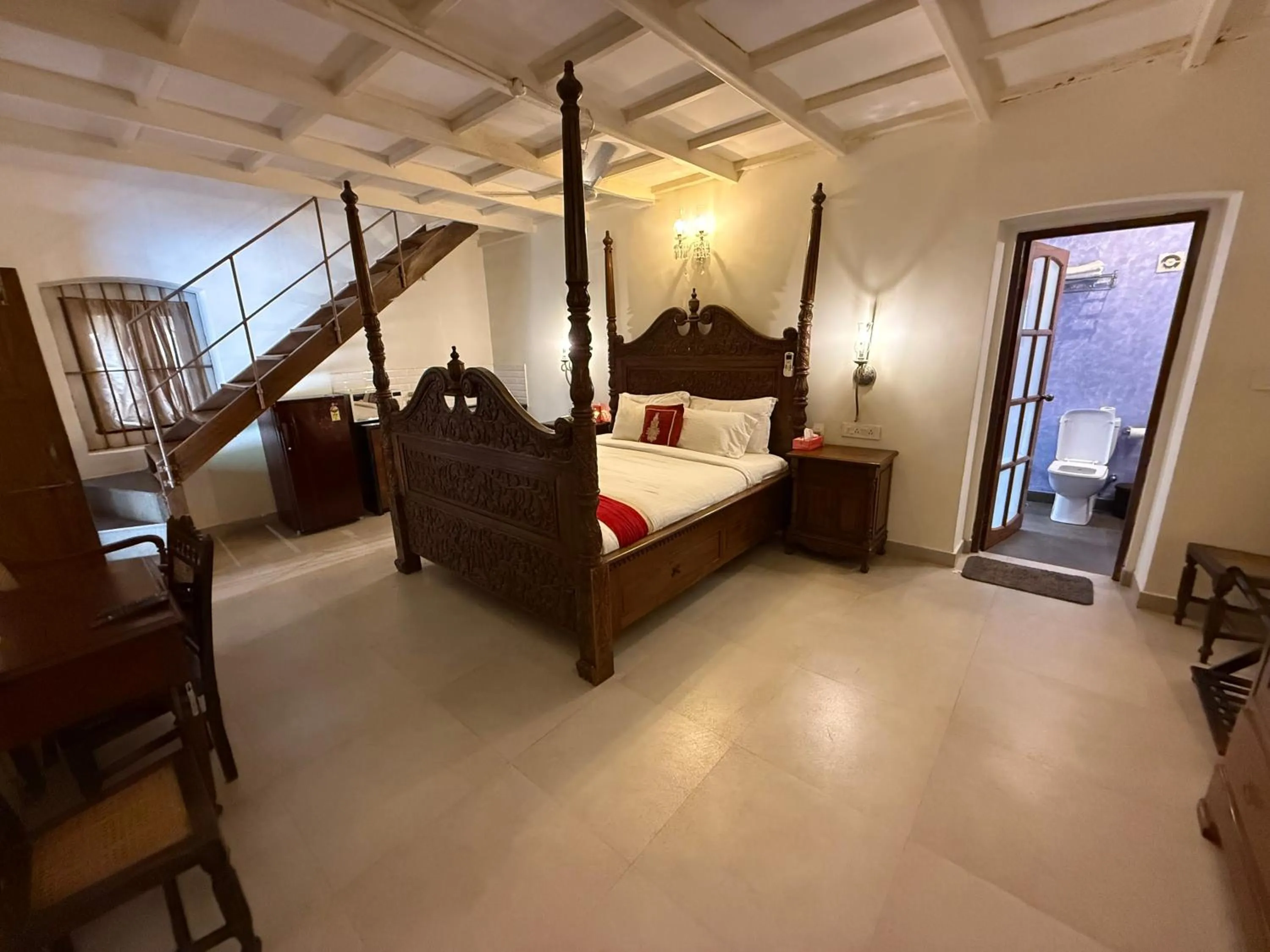Bedroom, Bed in Lar Amorosa Boutique Hotel - Goa