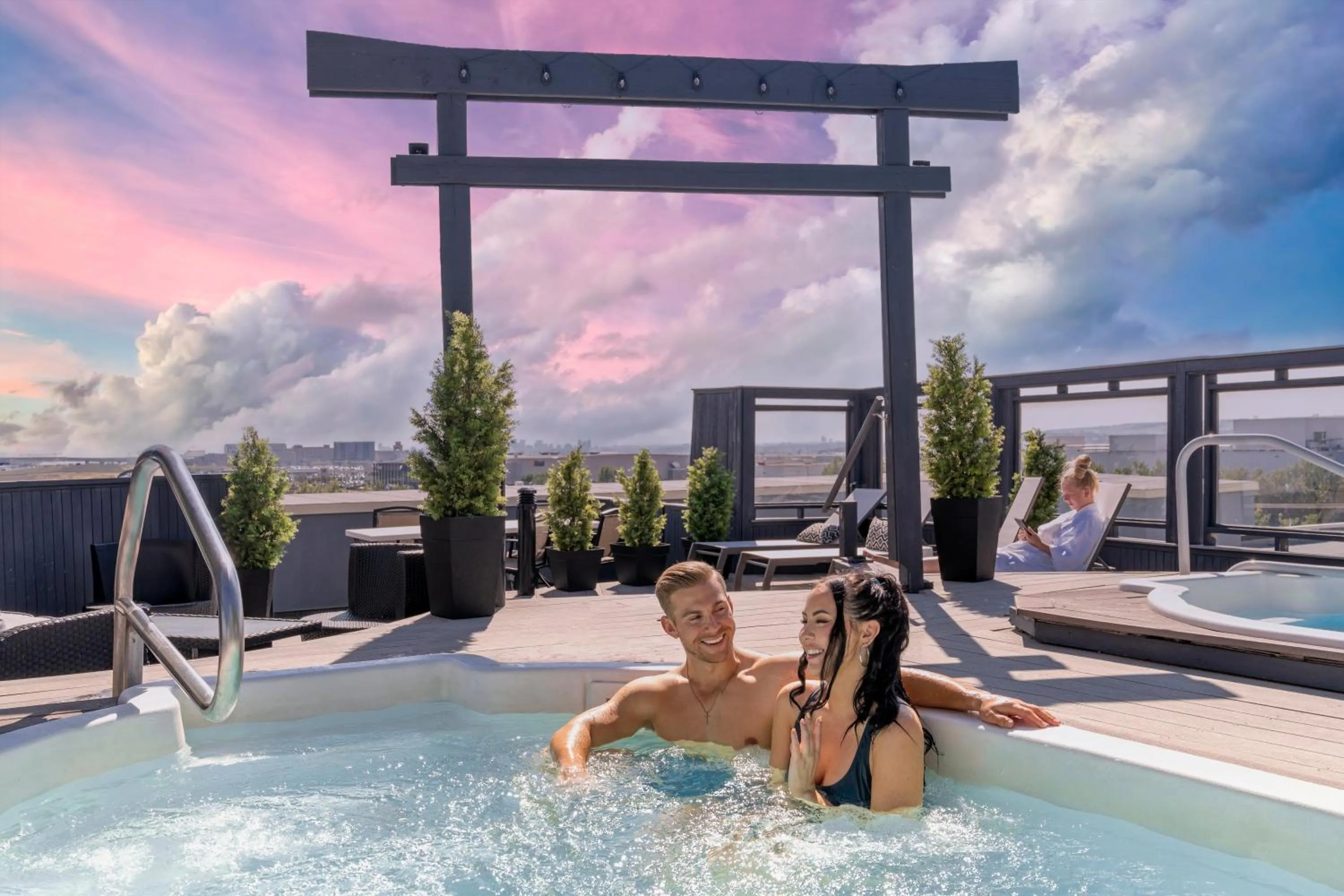 Hot Tub in Acclaim Hotel by CLIQUE