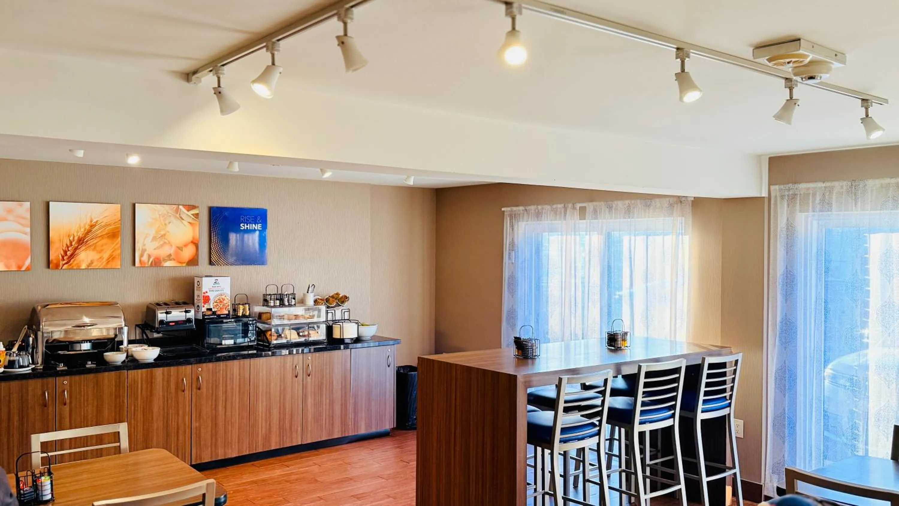 Breakfast in Comfort Inn