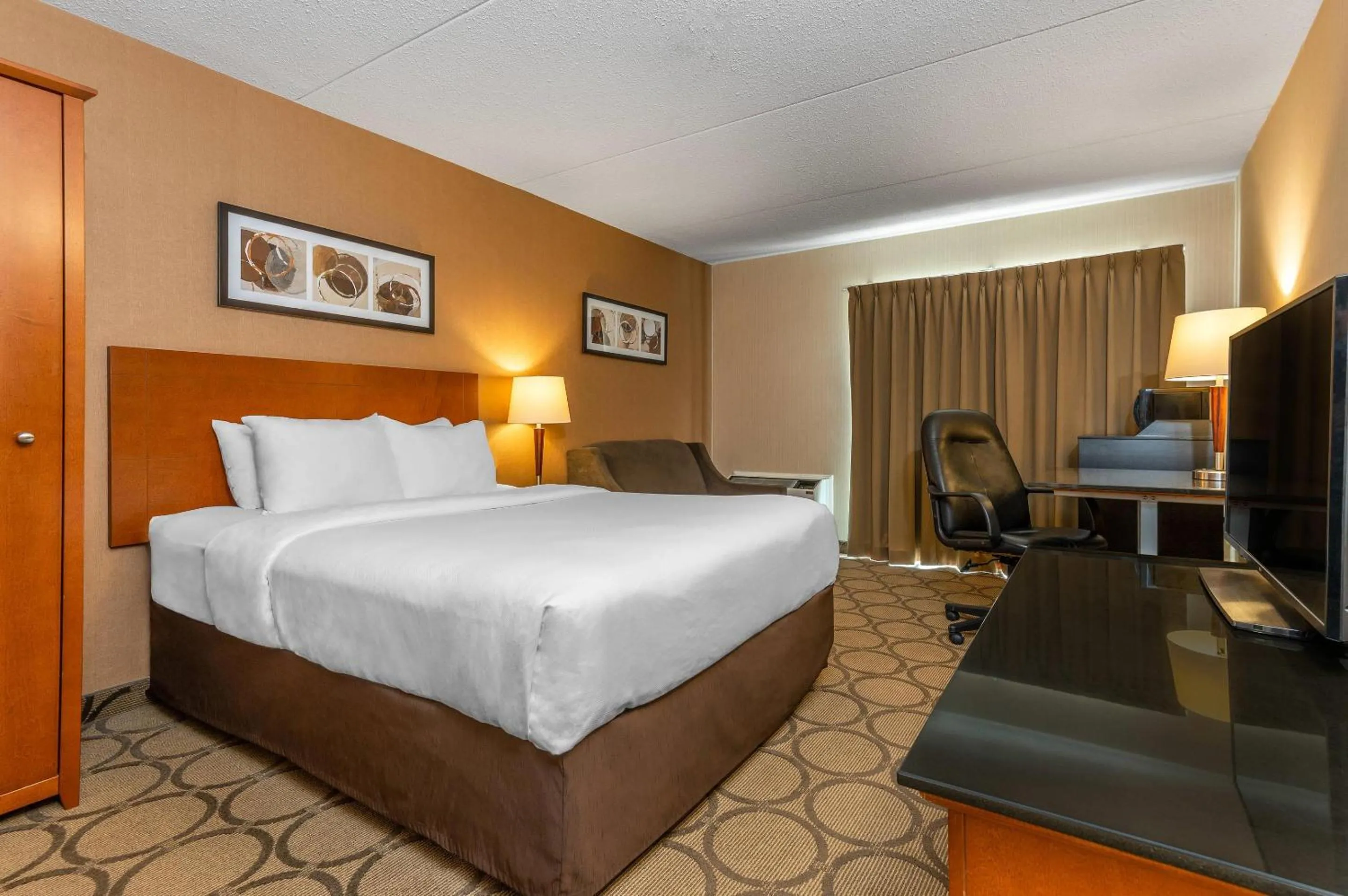 Bedroom, Bed in Comfort Inn