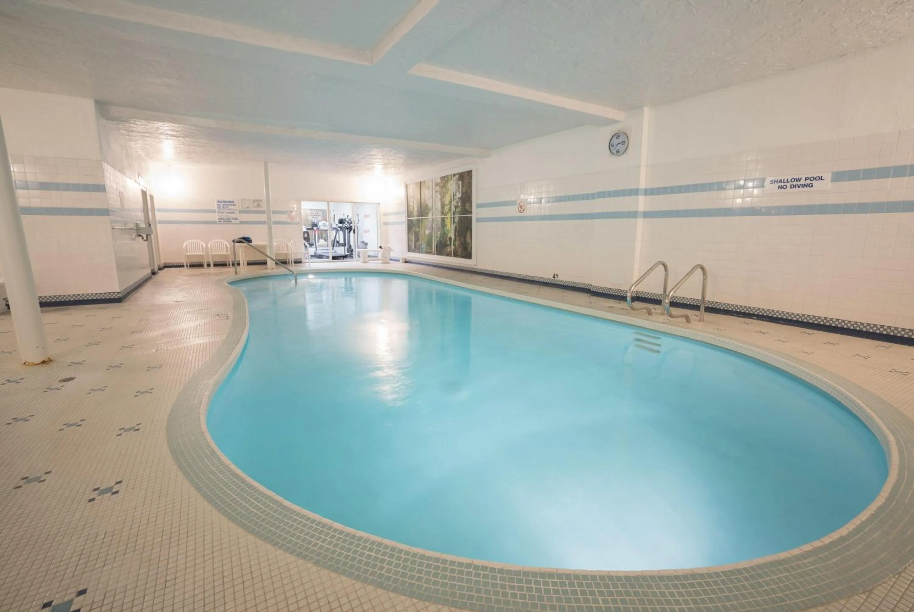 Swimming pool in Royal Scot Hotel & Suites, Trademark Collection by Wyndham