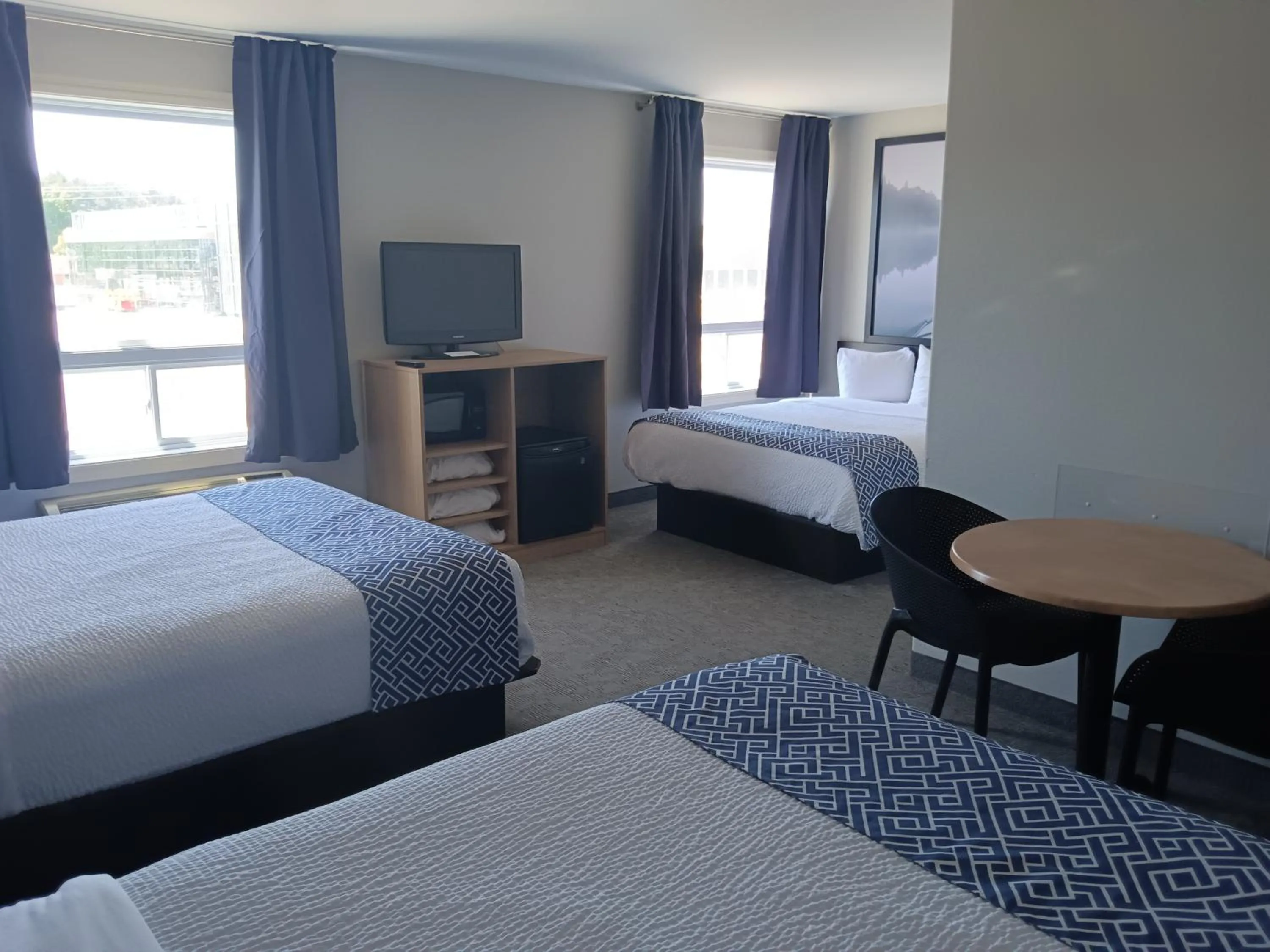 Bed in Super 8 by Wyndham St-Jerome