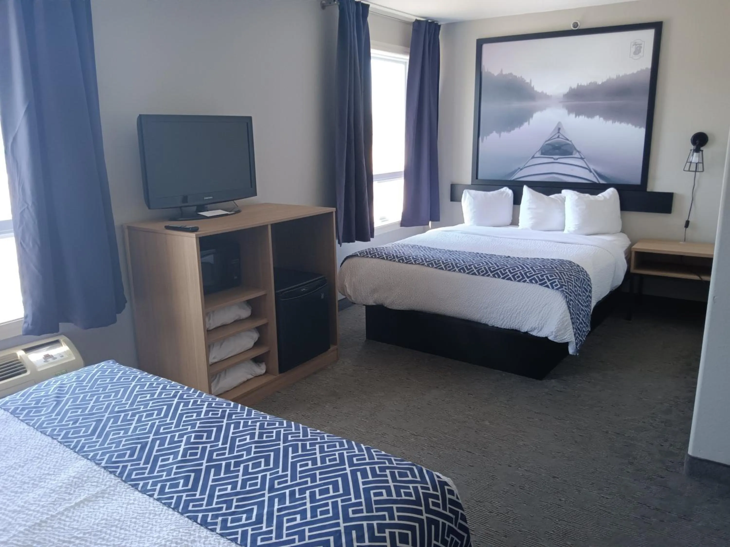 Bed in Super 8 by Wyndham St-Jerome