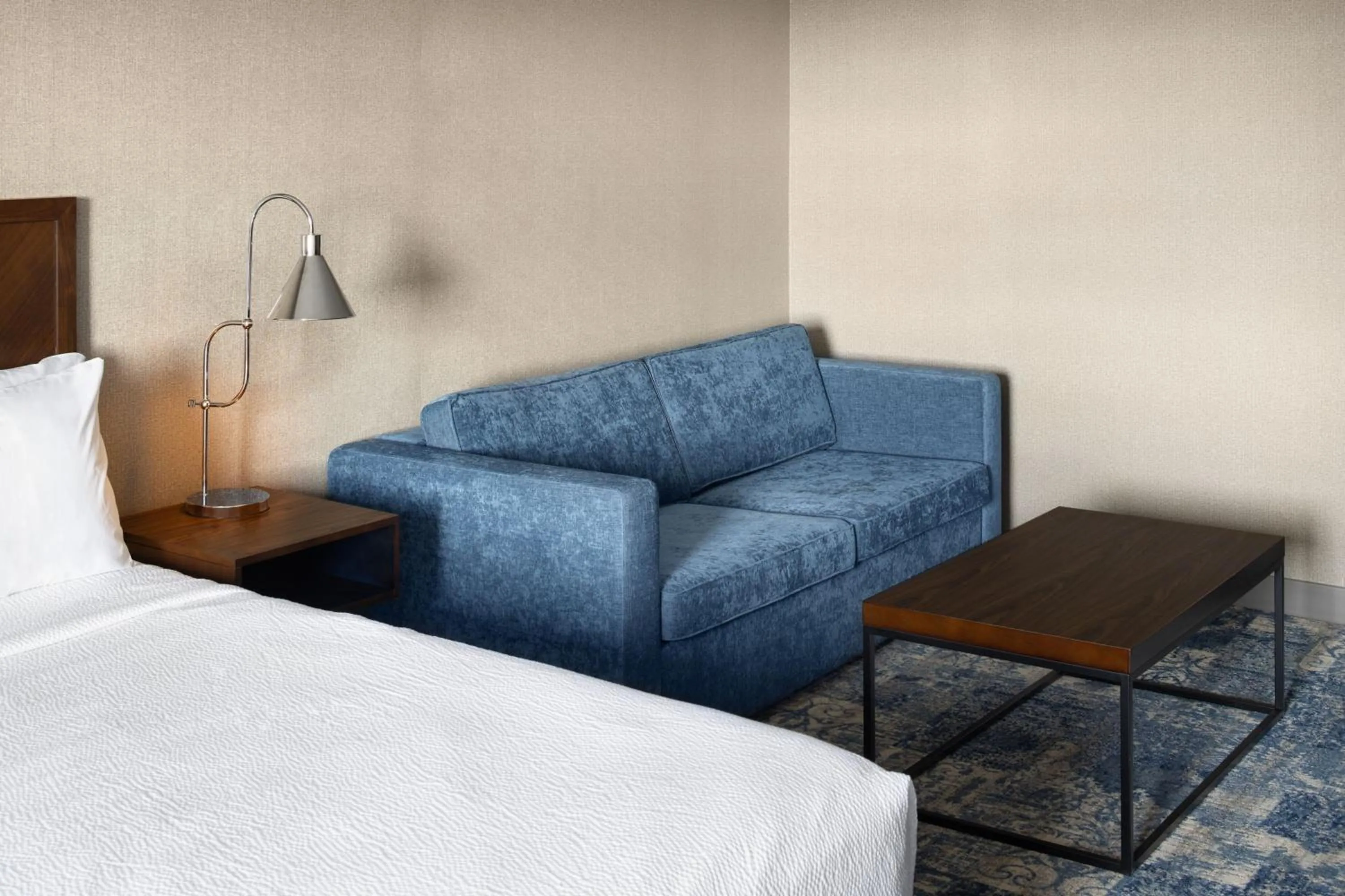 Photo of the whole room, Bed in Four Points by Sheraton Edmonton South