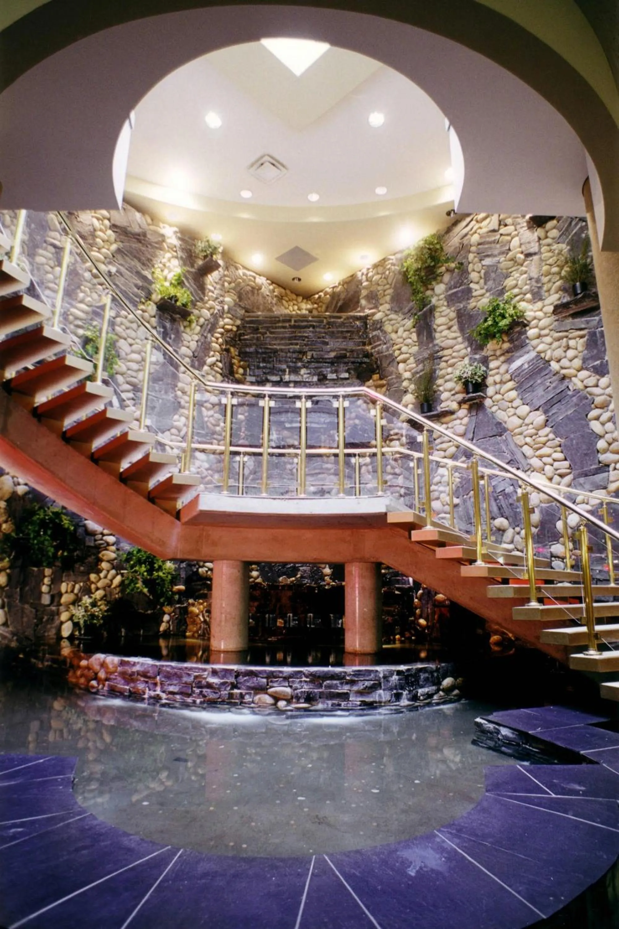 Lobby or reception in Four Points by Sheraton Edmonton South