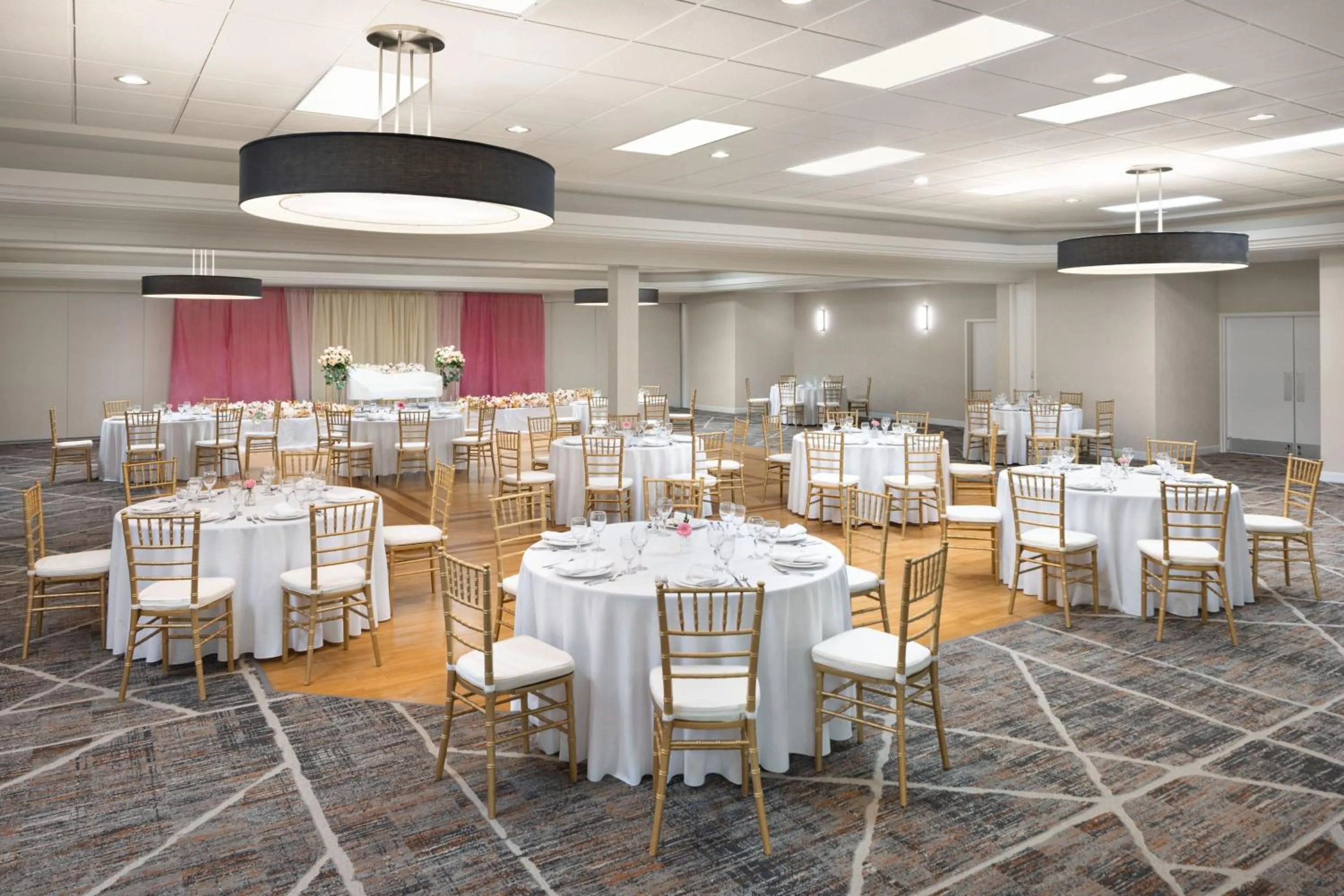 Meeting/conference room in Four Points by Sheraton Edmonton South