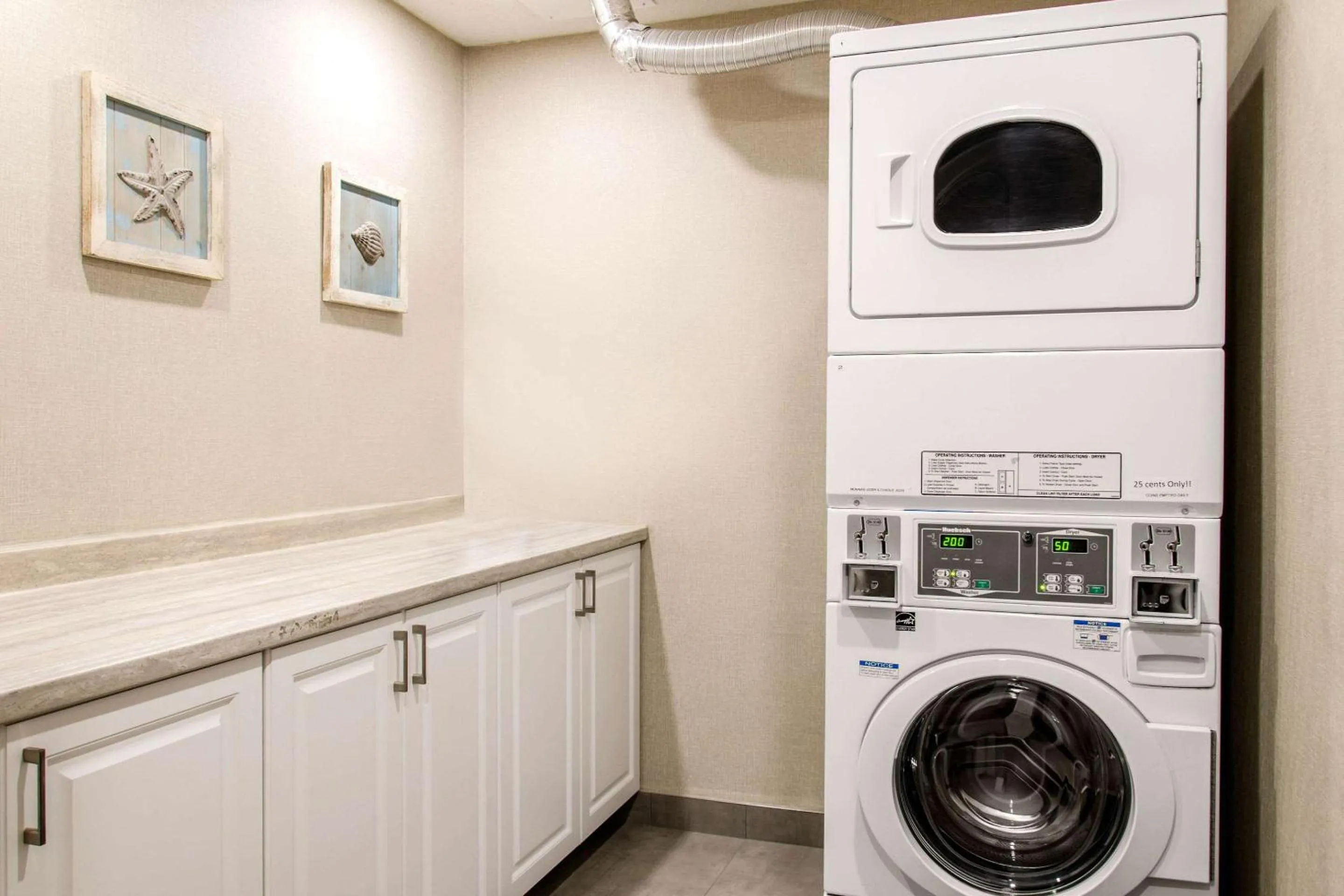 Other in Comfort Inn Montreal Aeroport