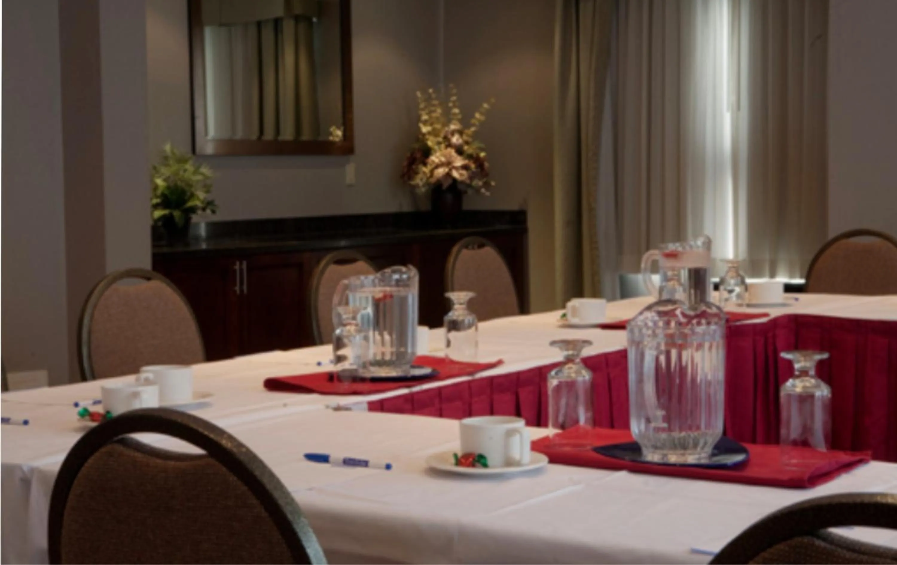 Business facilities in Travelodge by Wyndham Oshawa Whitby