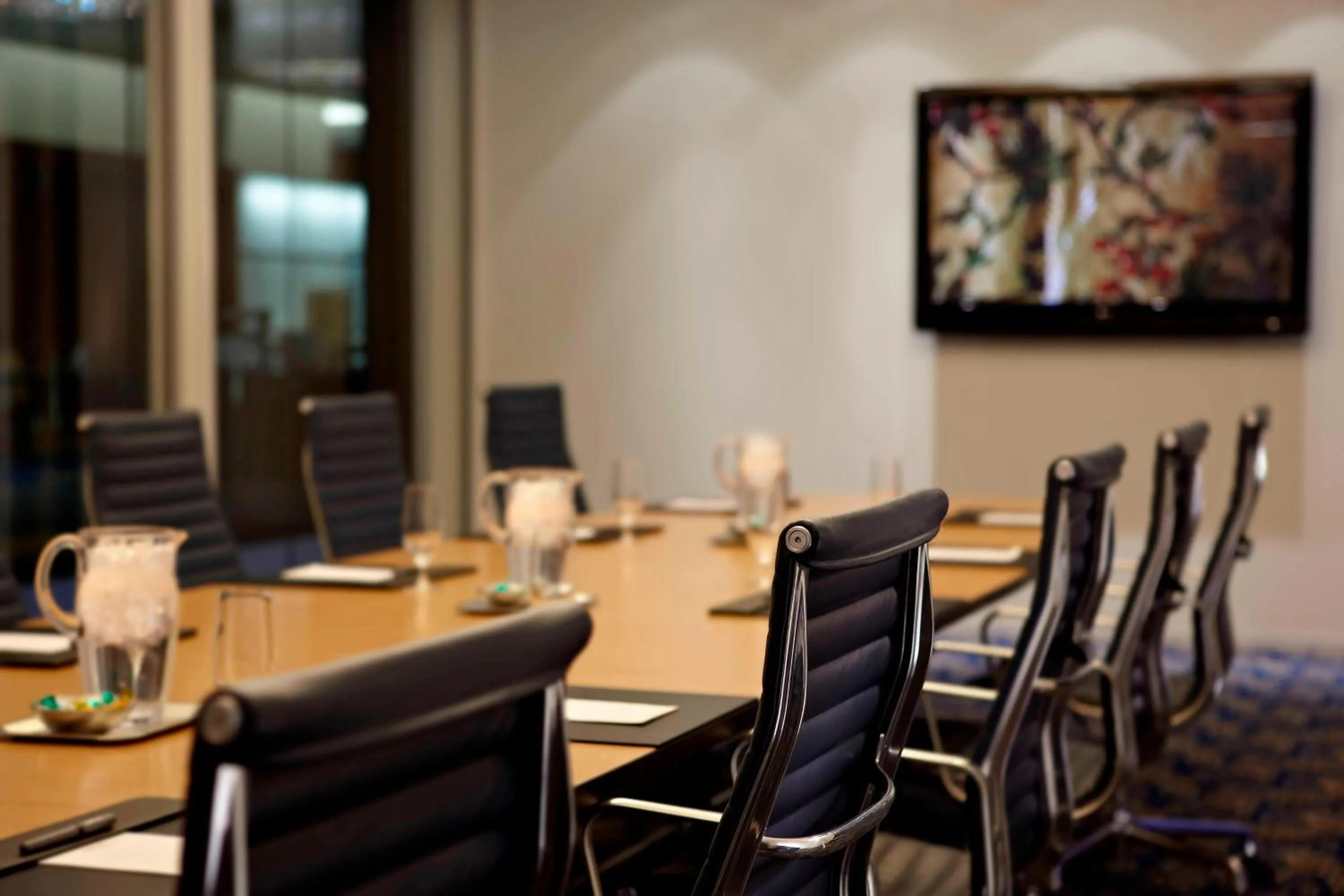 Meeting/conference room in Marriott Montreal Airport In-Terminal Hotel