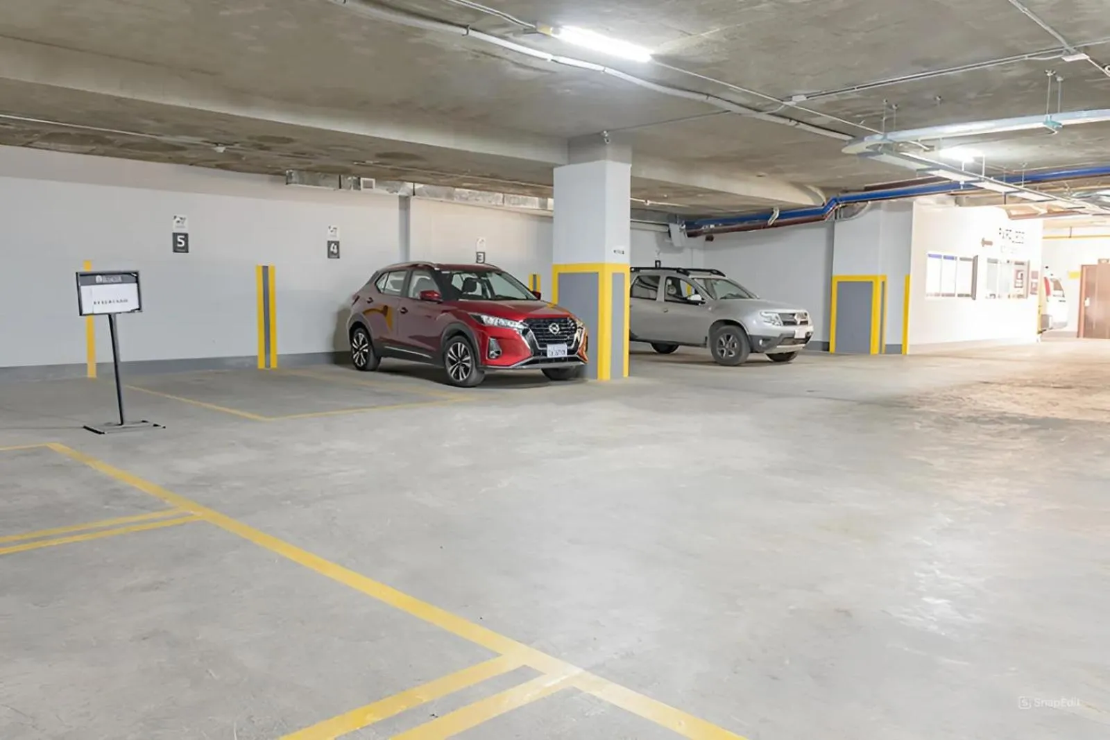 Parking in Hotel Rennova