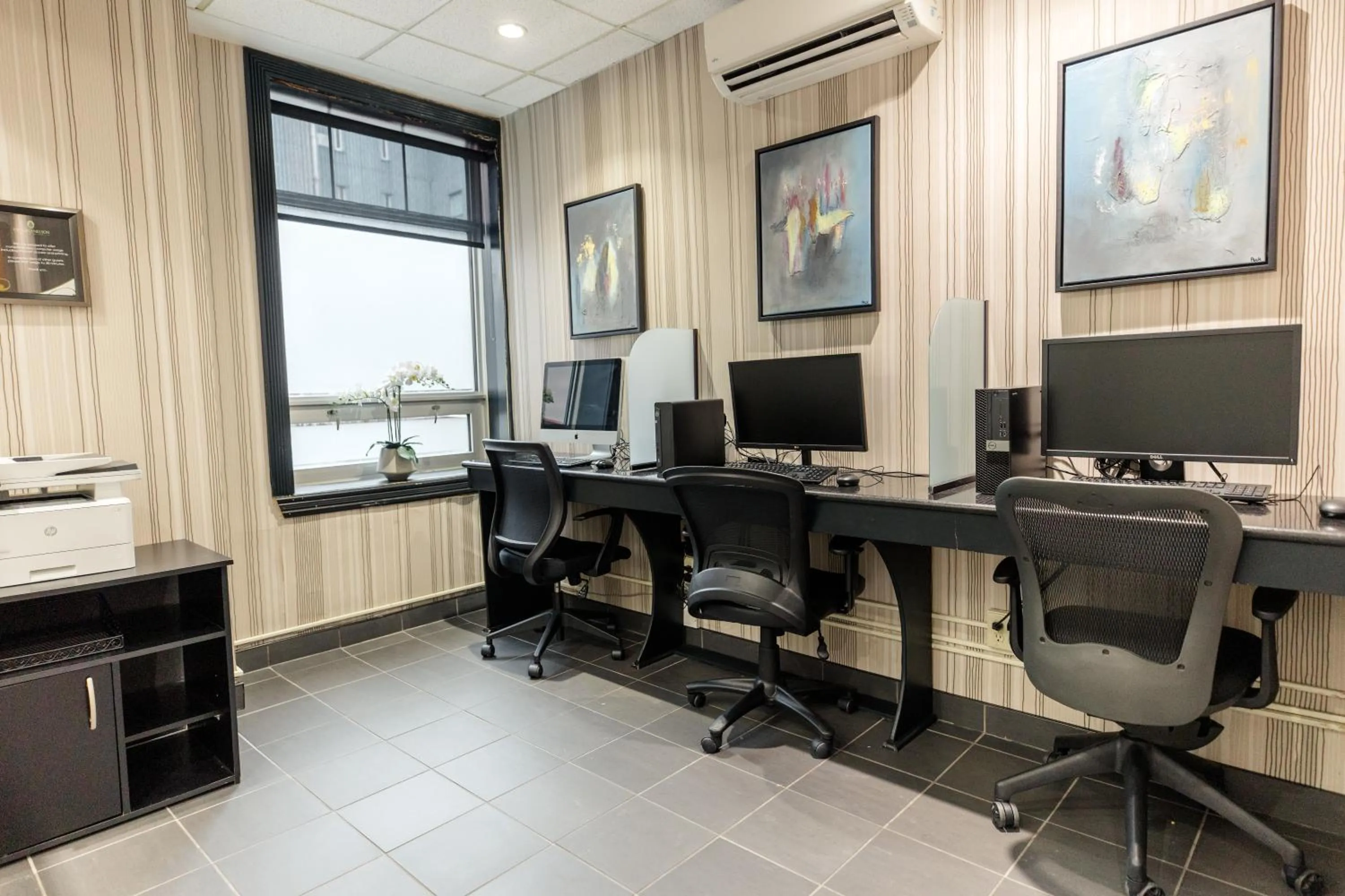 Business facilities in The Lord Nelson Hotel & Suites