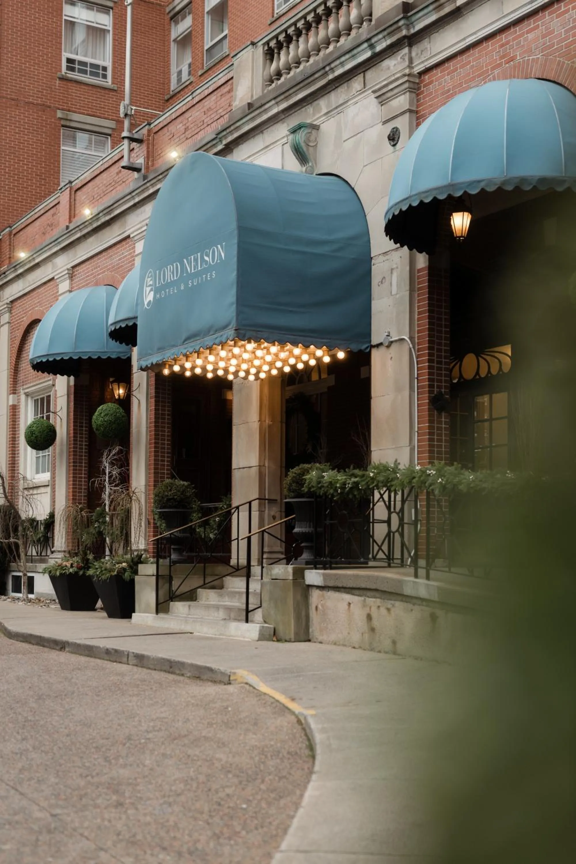 Patio in The Lord Nelson Hotel & Suites