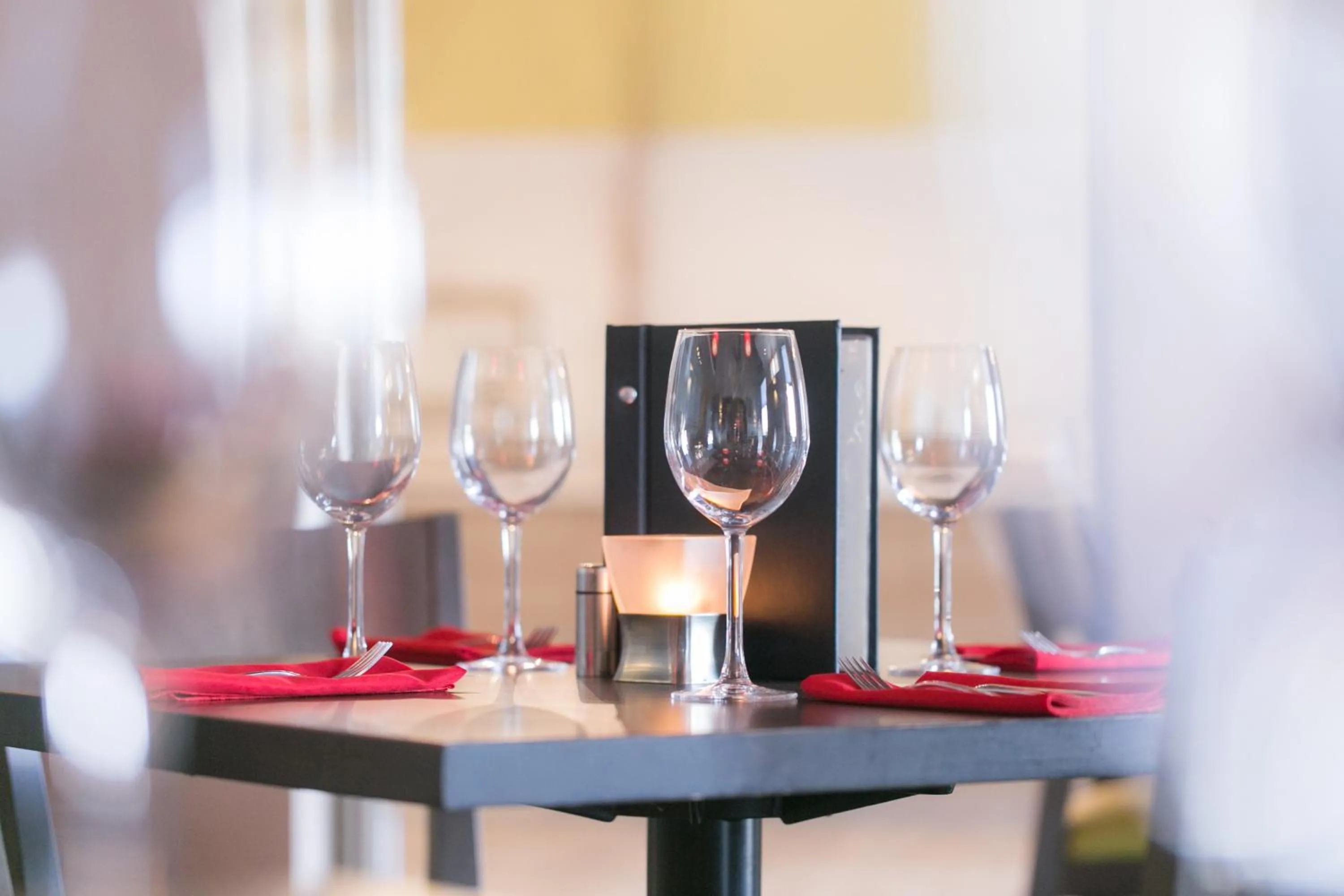 Restaurant/places to eat in Best Western Plus Dartmouth Hotel & Suites