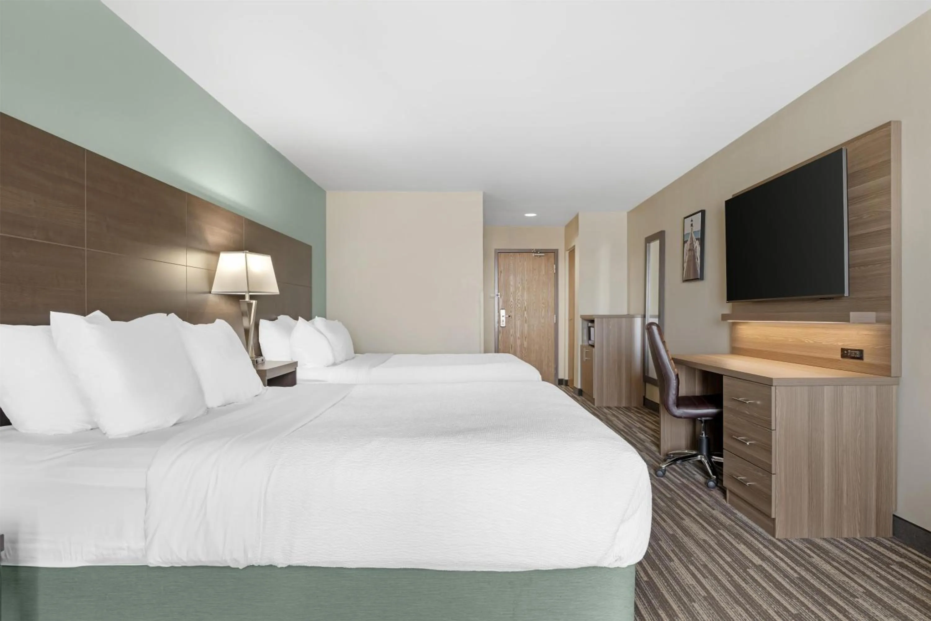 Bedroom, Bed in Best Western Plus Dartmouth Hotel & Suites