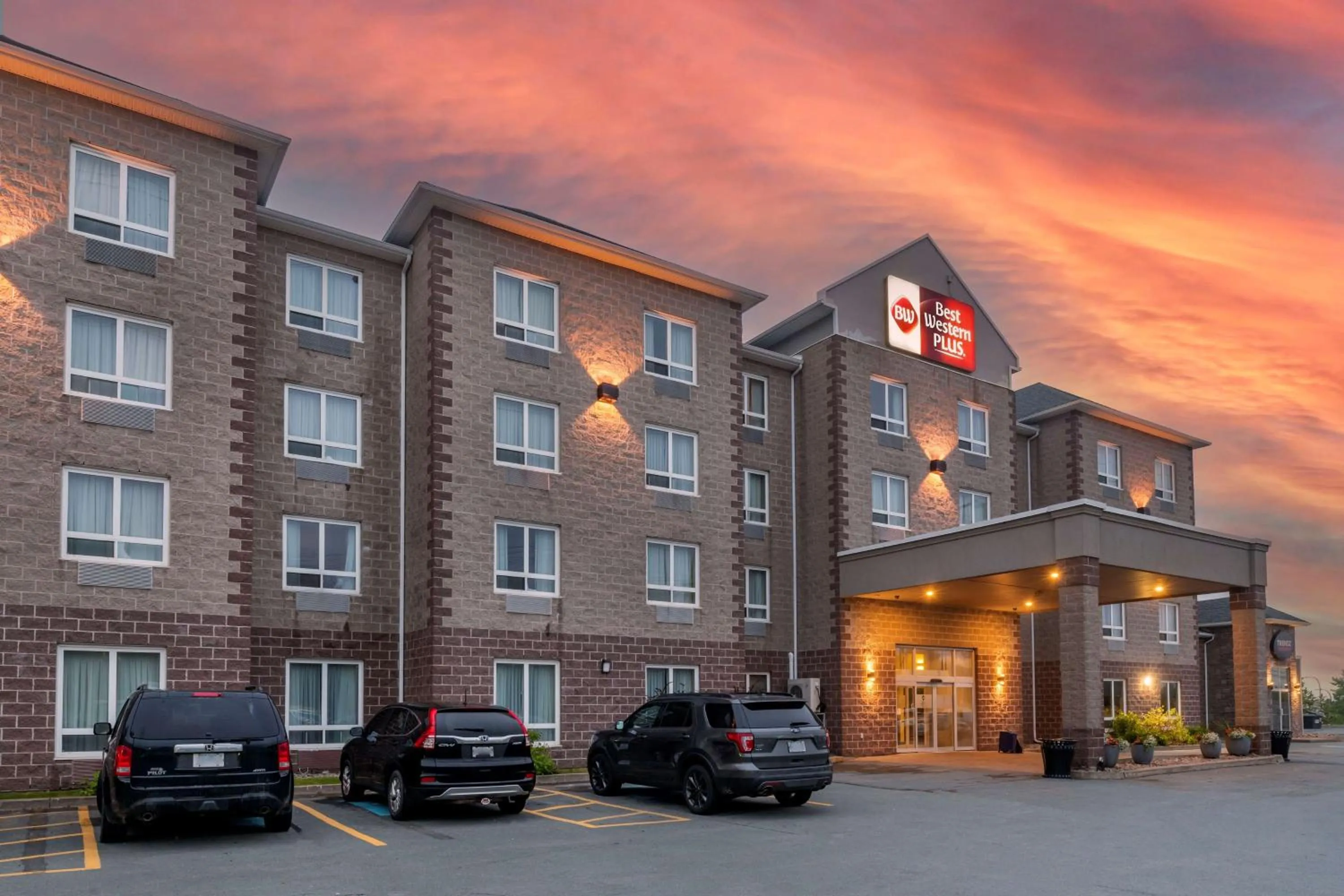 Property building in Best Western Dartmouth Hotel & Suites
