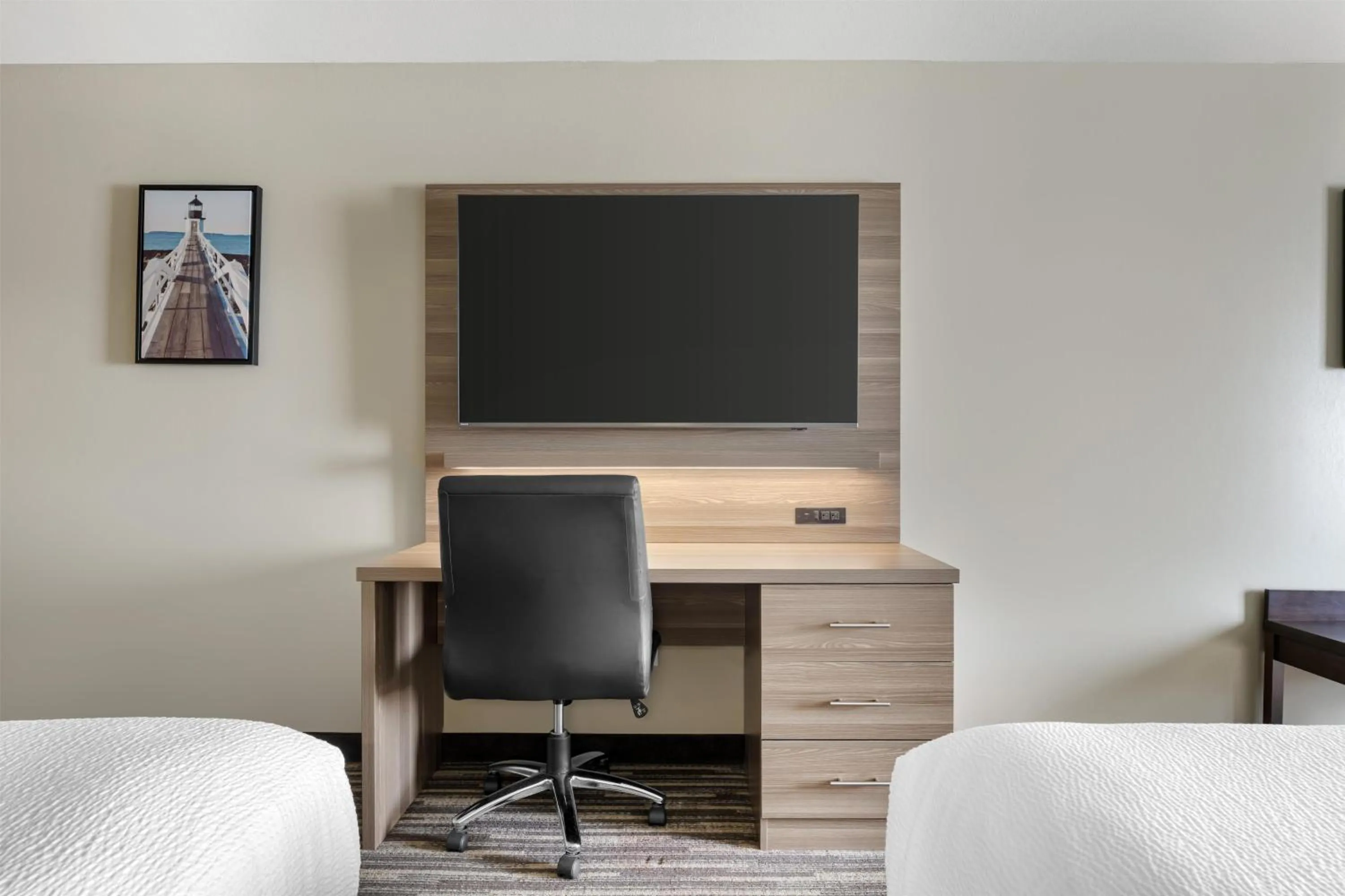 Bedroom, Bed in Best Western Plus Dartmouth Hotel & Suites