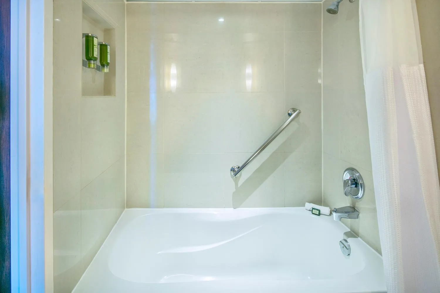 Bathroom in The Prince George Hotel