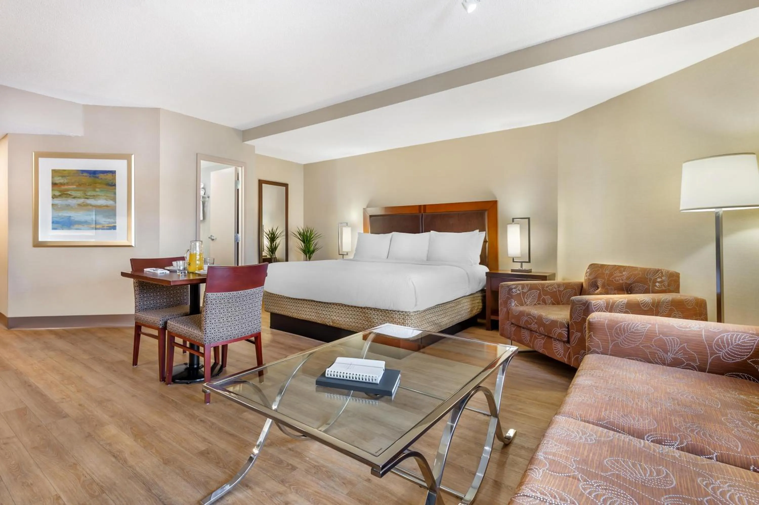 Bedroom, Bed in Best Western Plus Ottawa City Centre