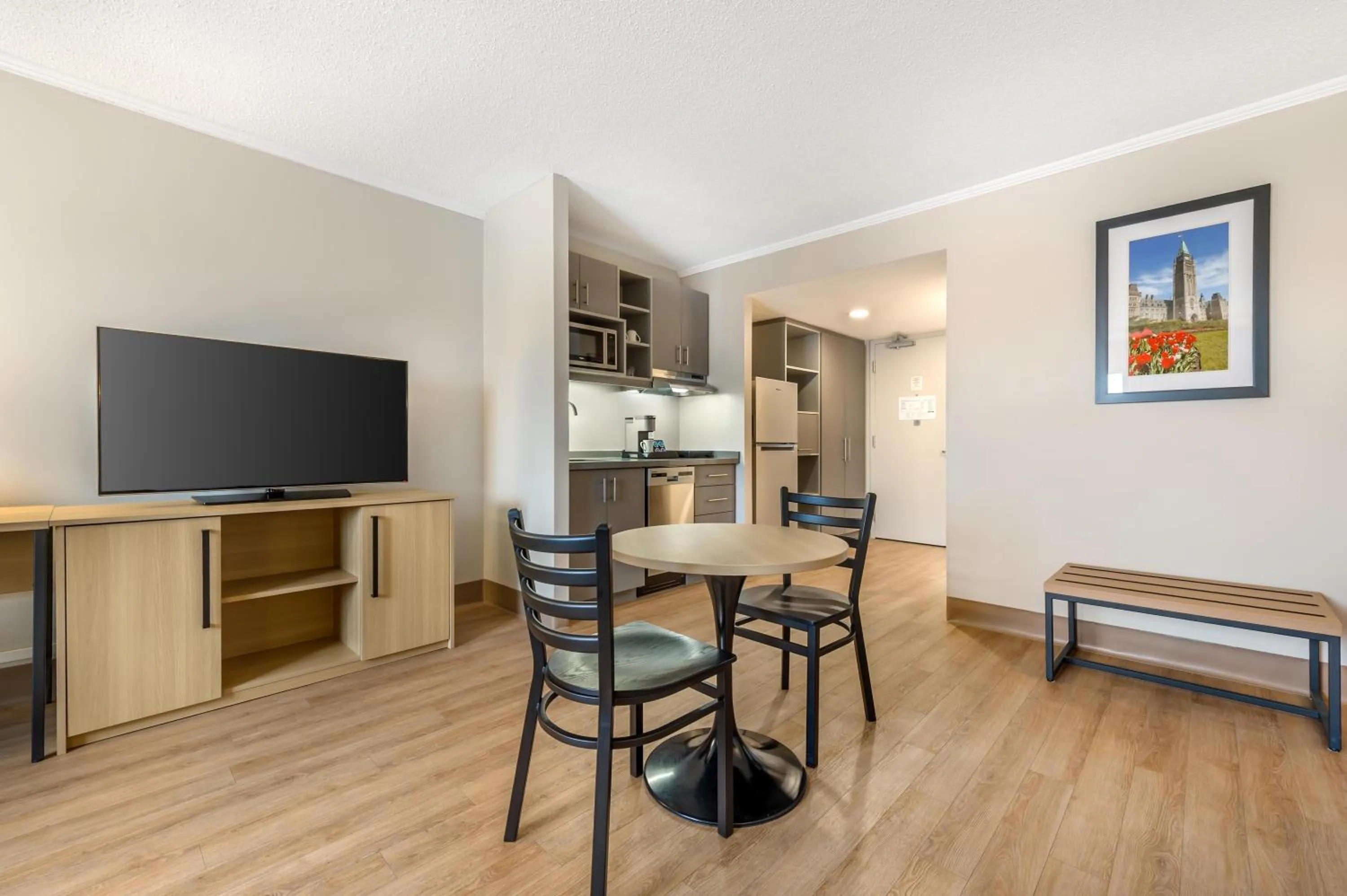 Bedroom in Best Western Plus Ottawa City Centre