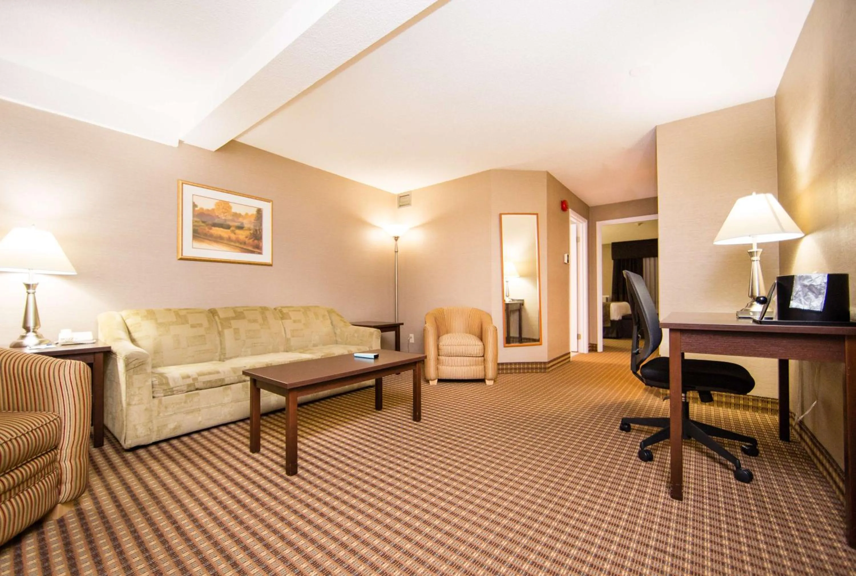 Photo of the whole room in Best Western Plus Ottawa Kanata Hotel and Conference Centre