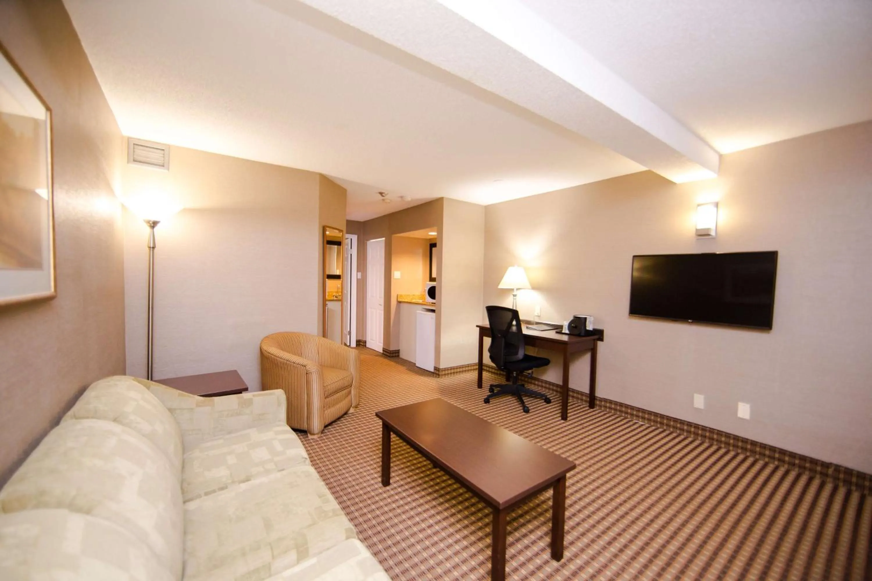 Photo of the whole room in Best Western Plus Ottawa Kanata Hotel and Conference Centre