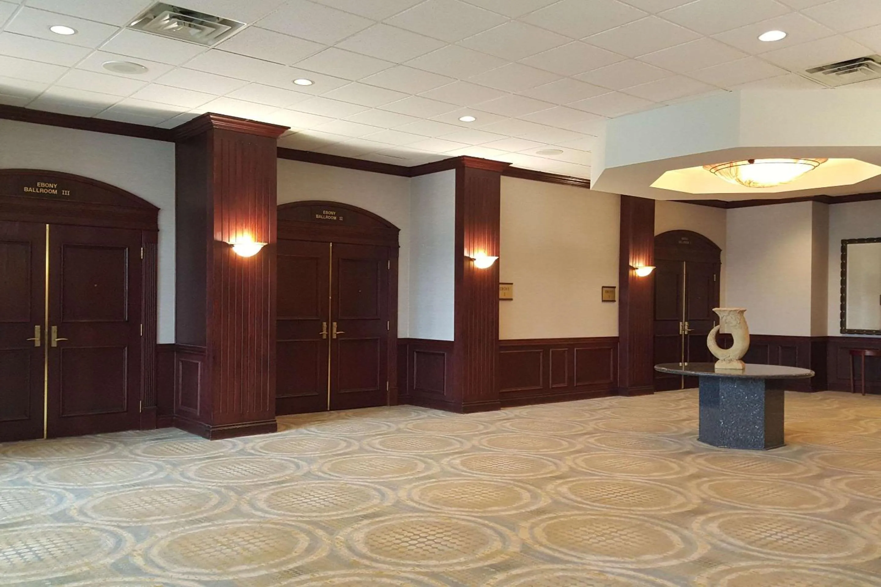 Lobby or reception in Radisson Hotel & Conference Centre Edmonton