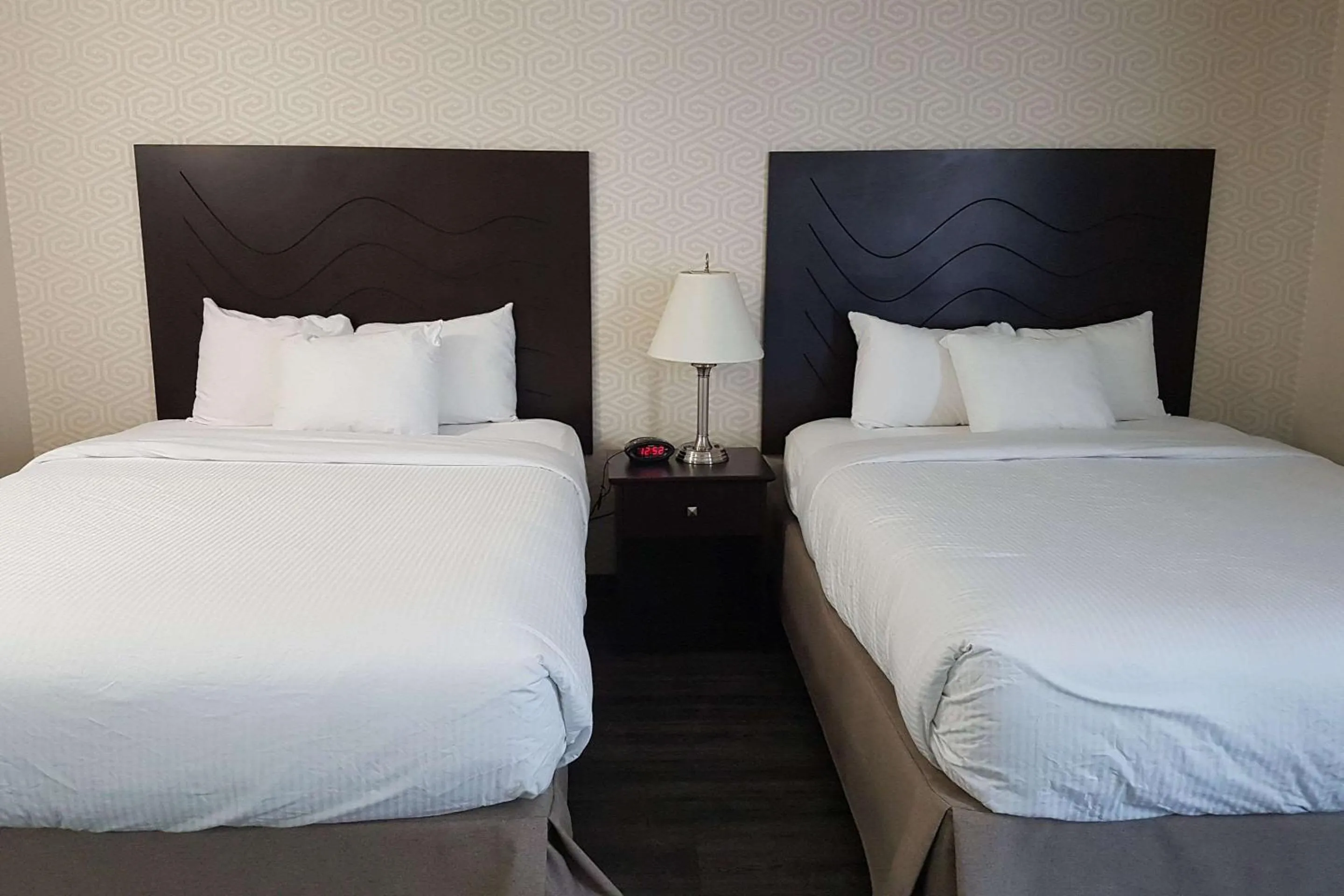 Bedroom, Bed in Radisson Hotel & Conference Centre Edmonton