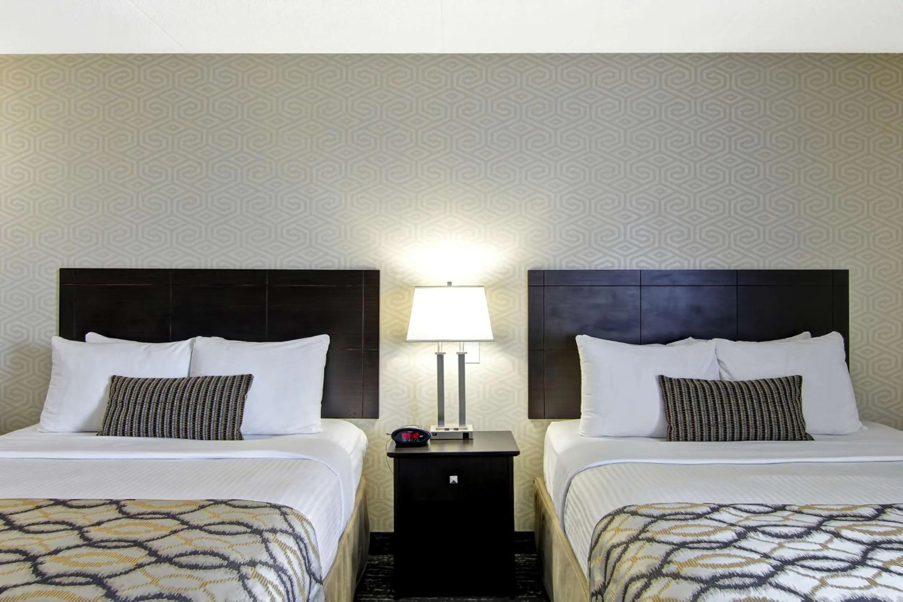 Bedroom, Bed in Radisson Hotel & Conference Centre Edmonton