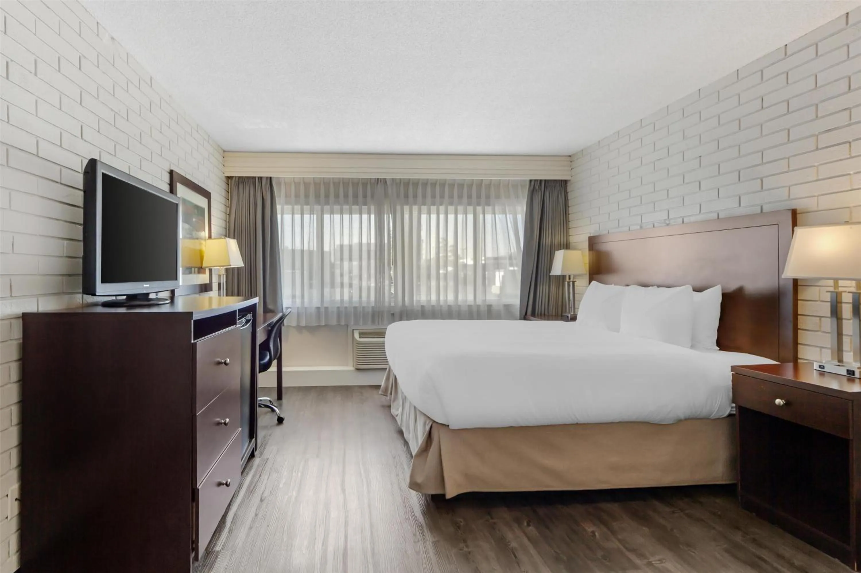 Bedroom, Bed in Best Western Cedar Park Inn