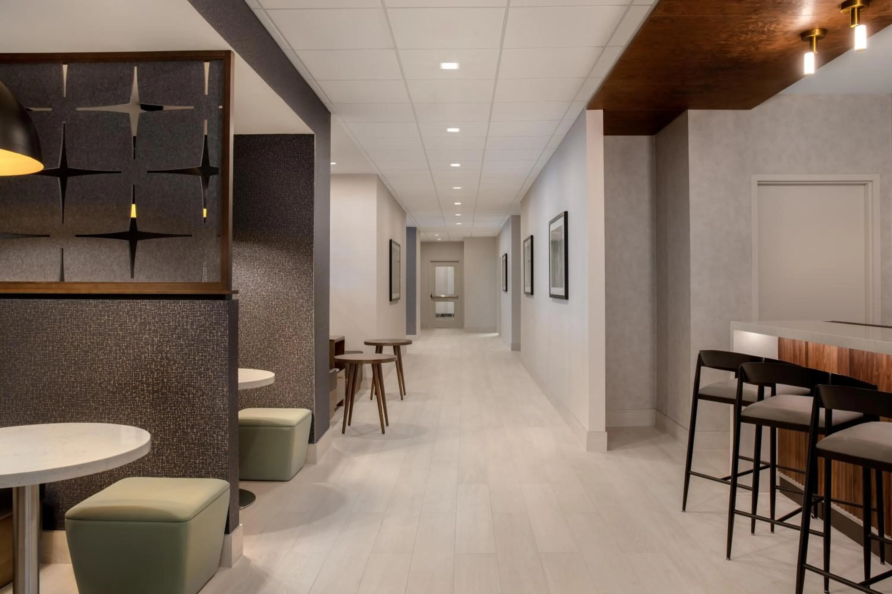 Lobby or reception in Hampton Inn By Hilton Winnipeg Downtown