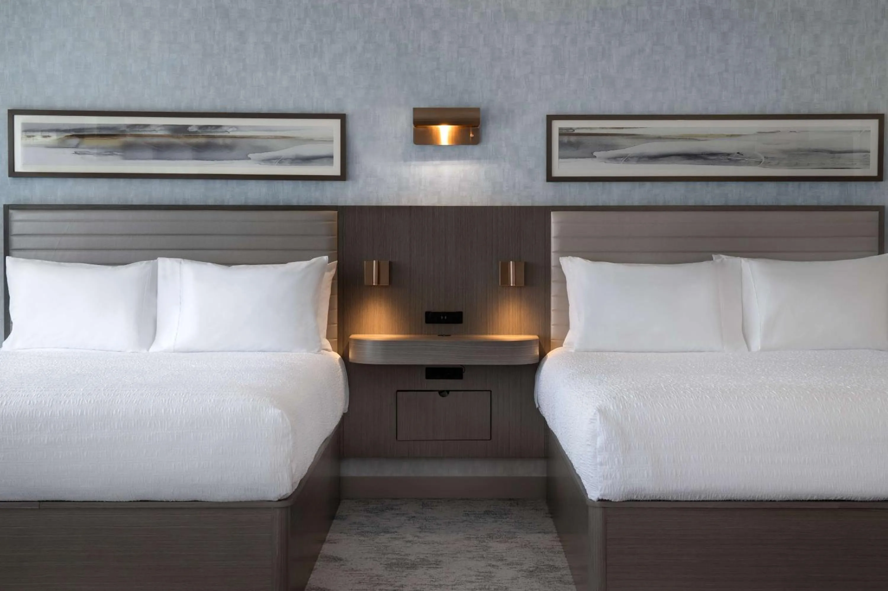 Bed in Hampton Inn By Hilton Winnipeg Downtown