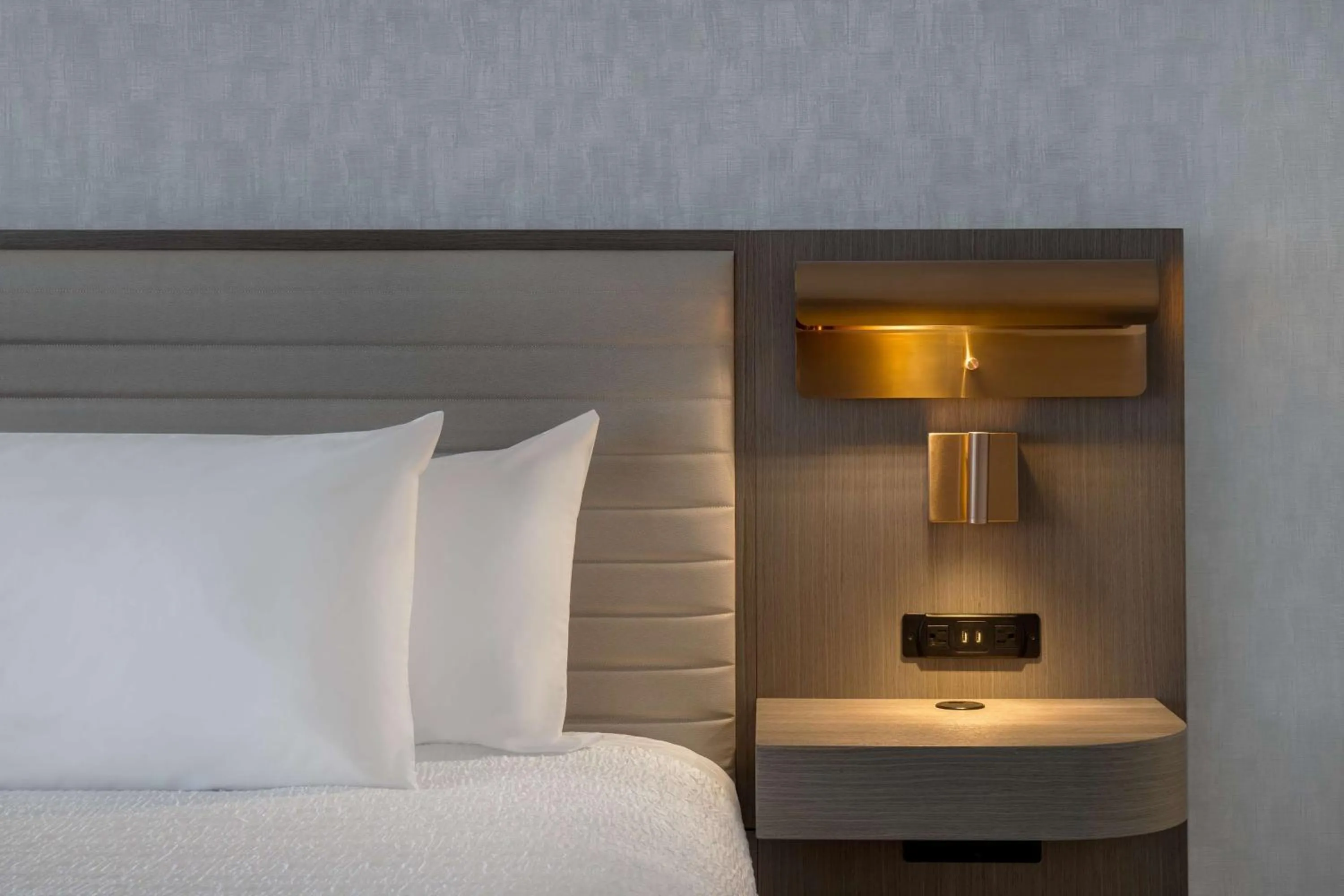 Bed in Hampton Inn By Hilton Winnipeg Downtown