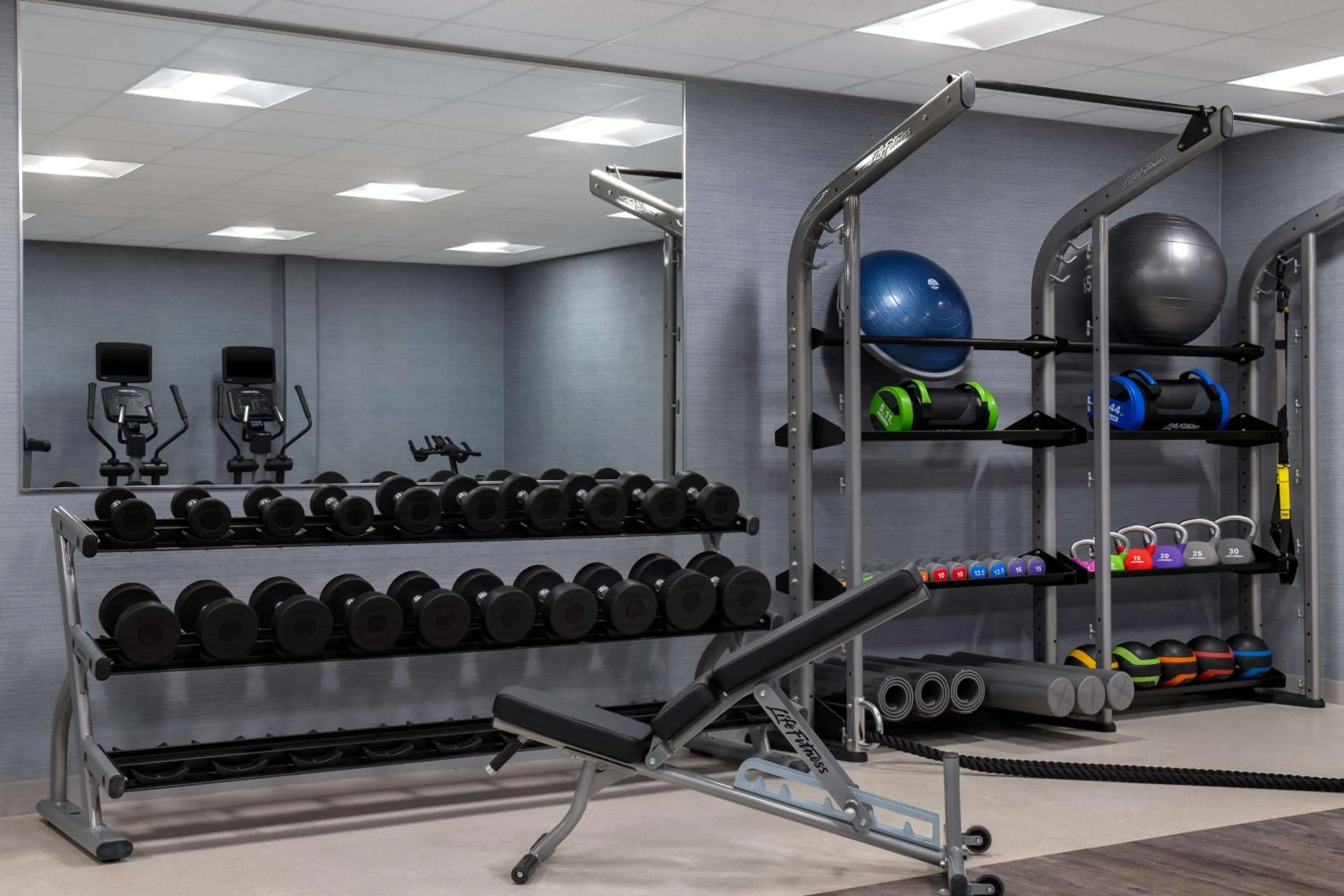 Fitness centre/facilities in Hampton Inn By Hilton Winnipeg Downtown