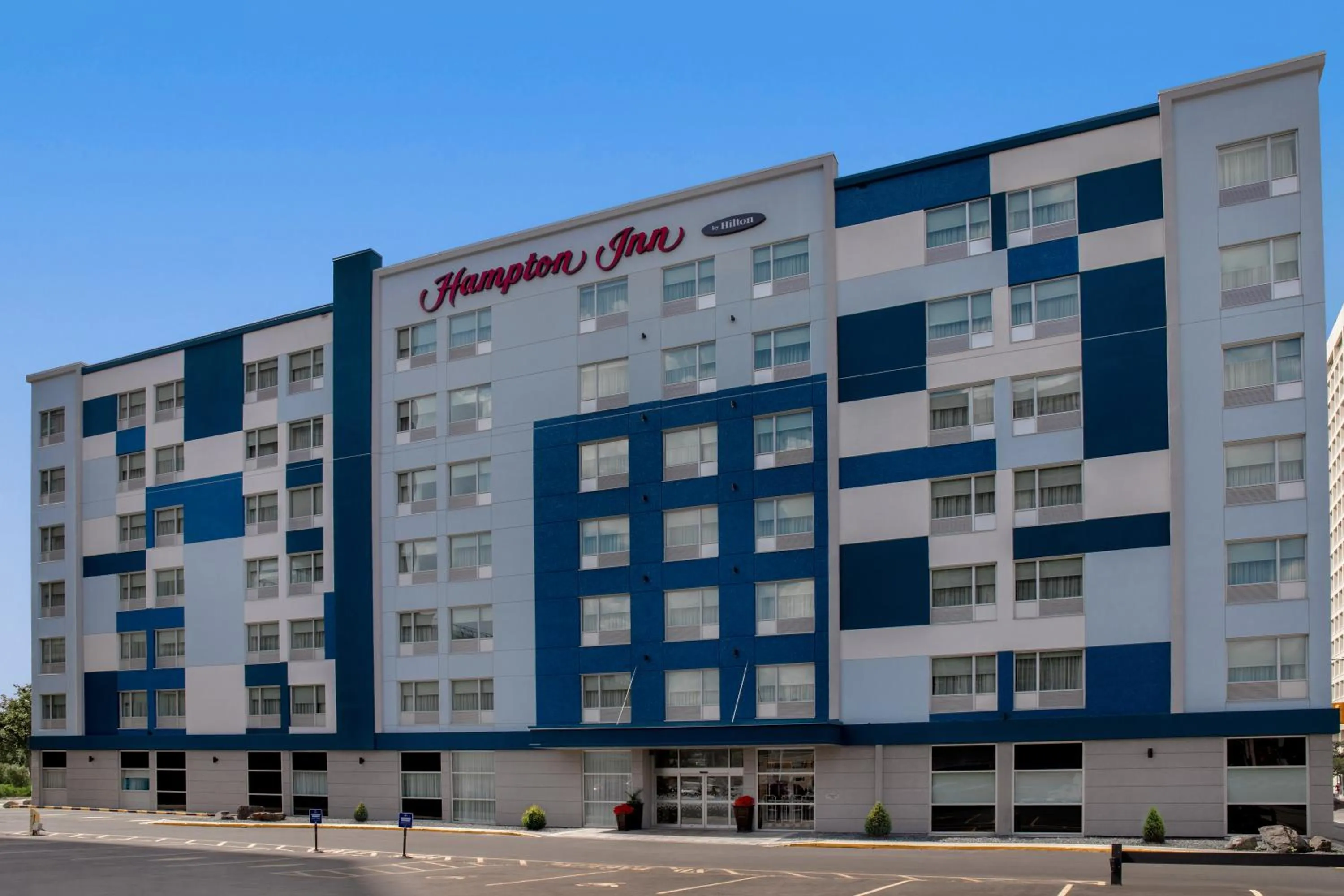 Property building in Hampton Inn By Hilton Winnipeg Downtown