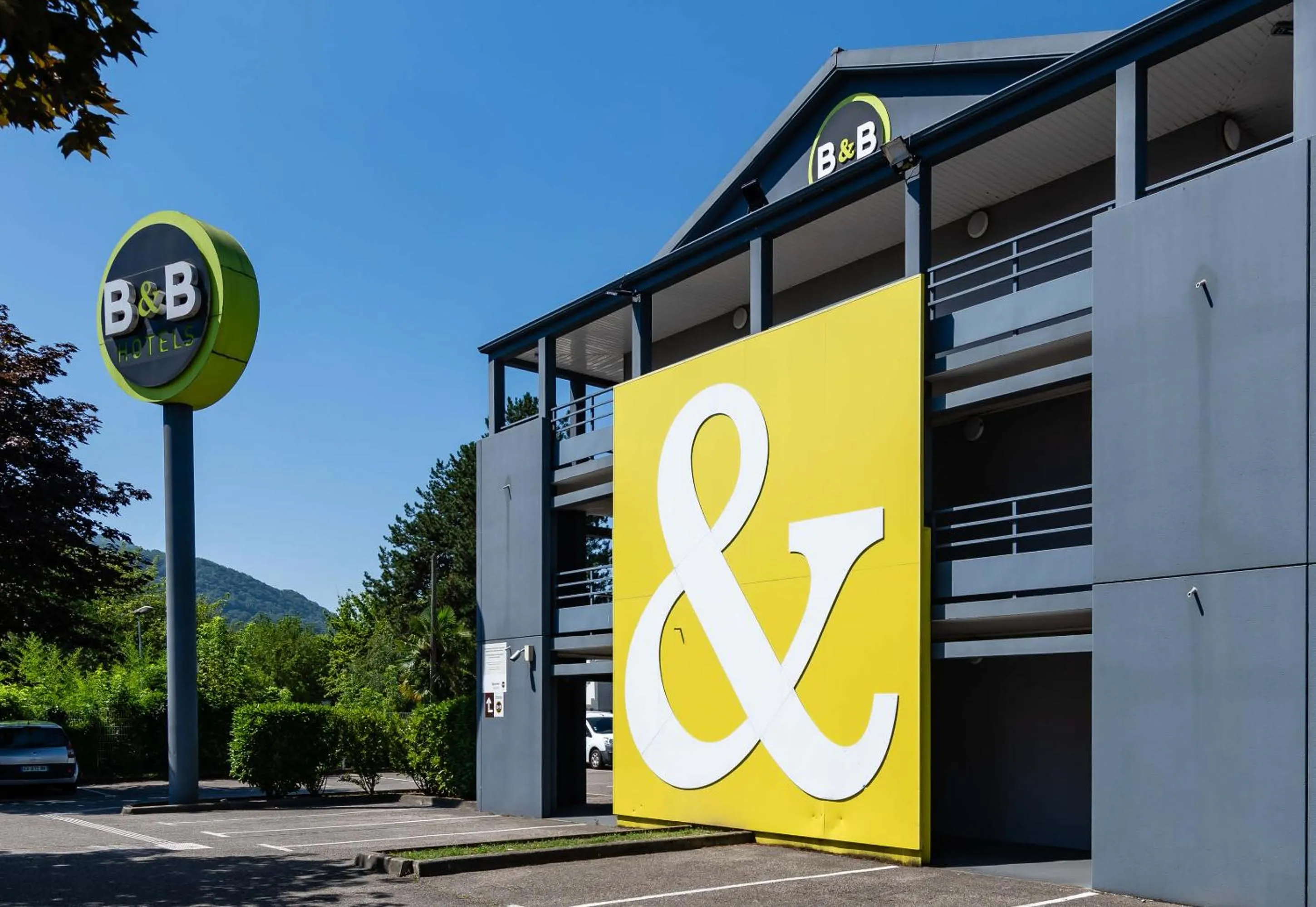 Property building in B&B HOTEL Grenoble Université 1