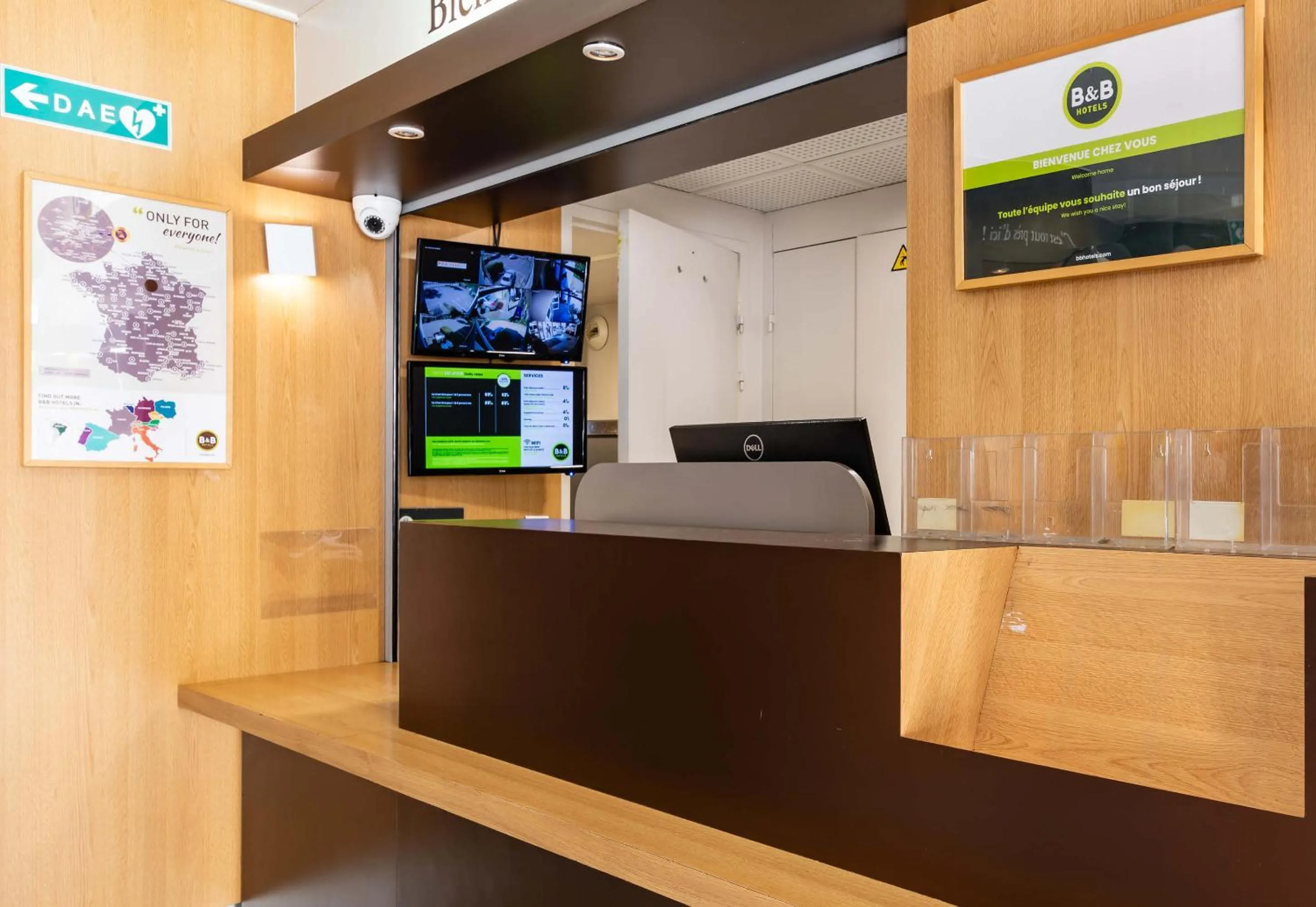 Lobby or reception in B&B HOTEL Grenoble Université 1