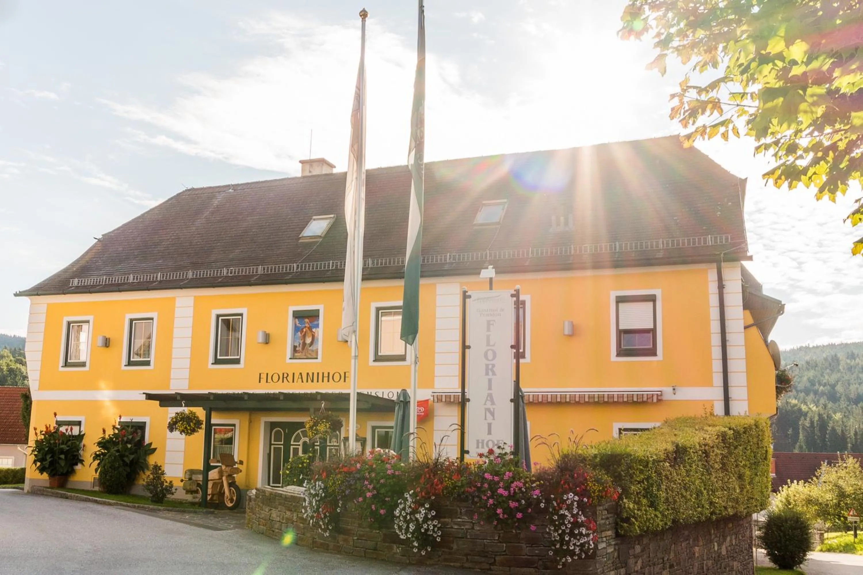 Facade/entrance in Florianihof