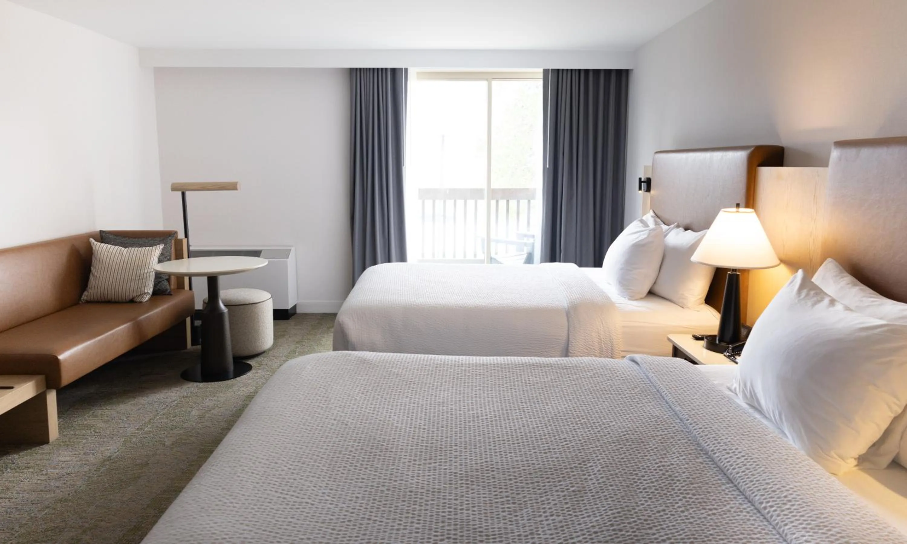 Bedroom, Bed in Forest Park Hotel