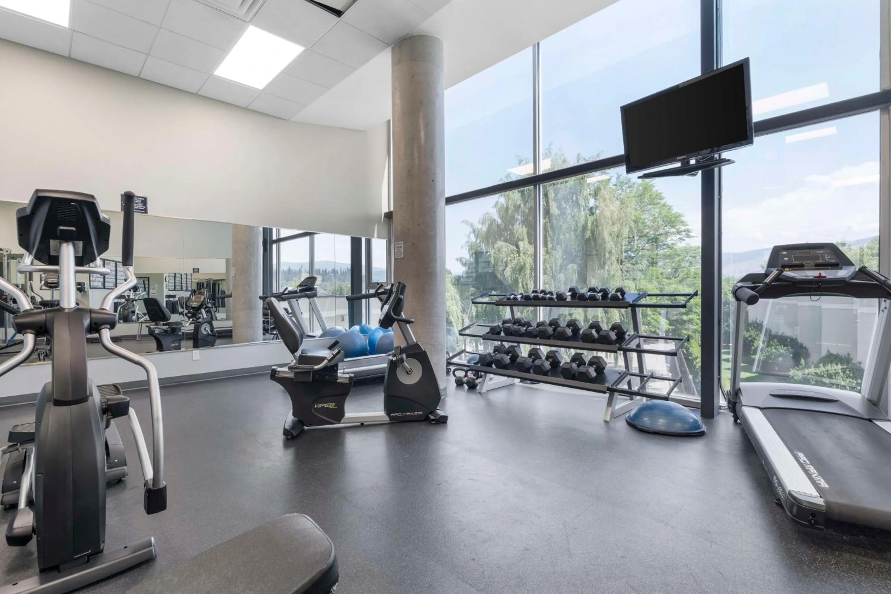 Fitness centre/facilities in Best Western Plus Kelowna Hotel & Suites