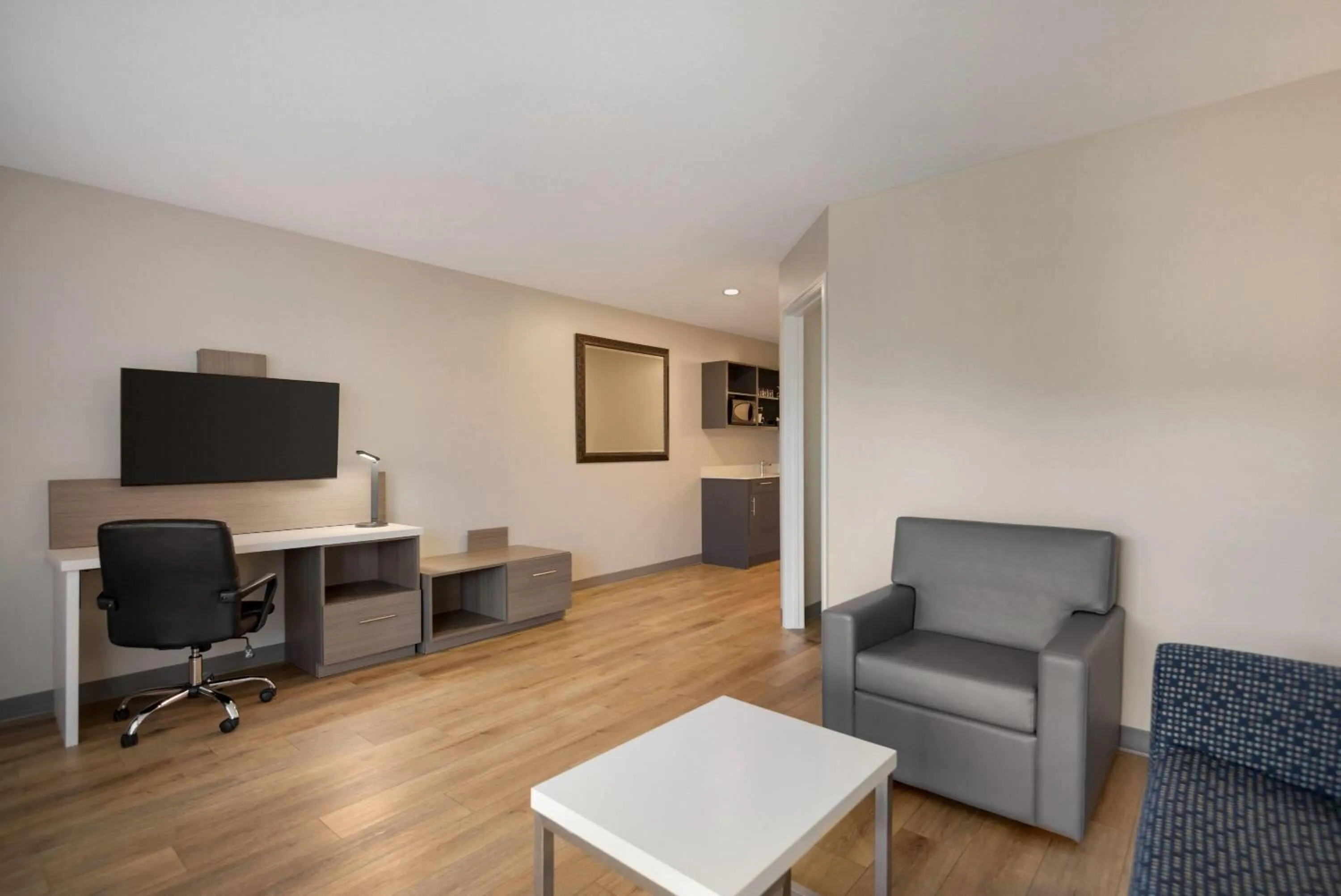 Photo of the whole room in Days Inn by Wyndham Kelowna