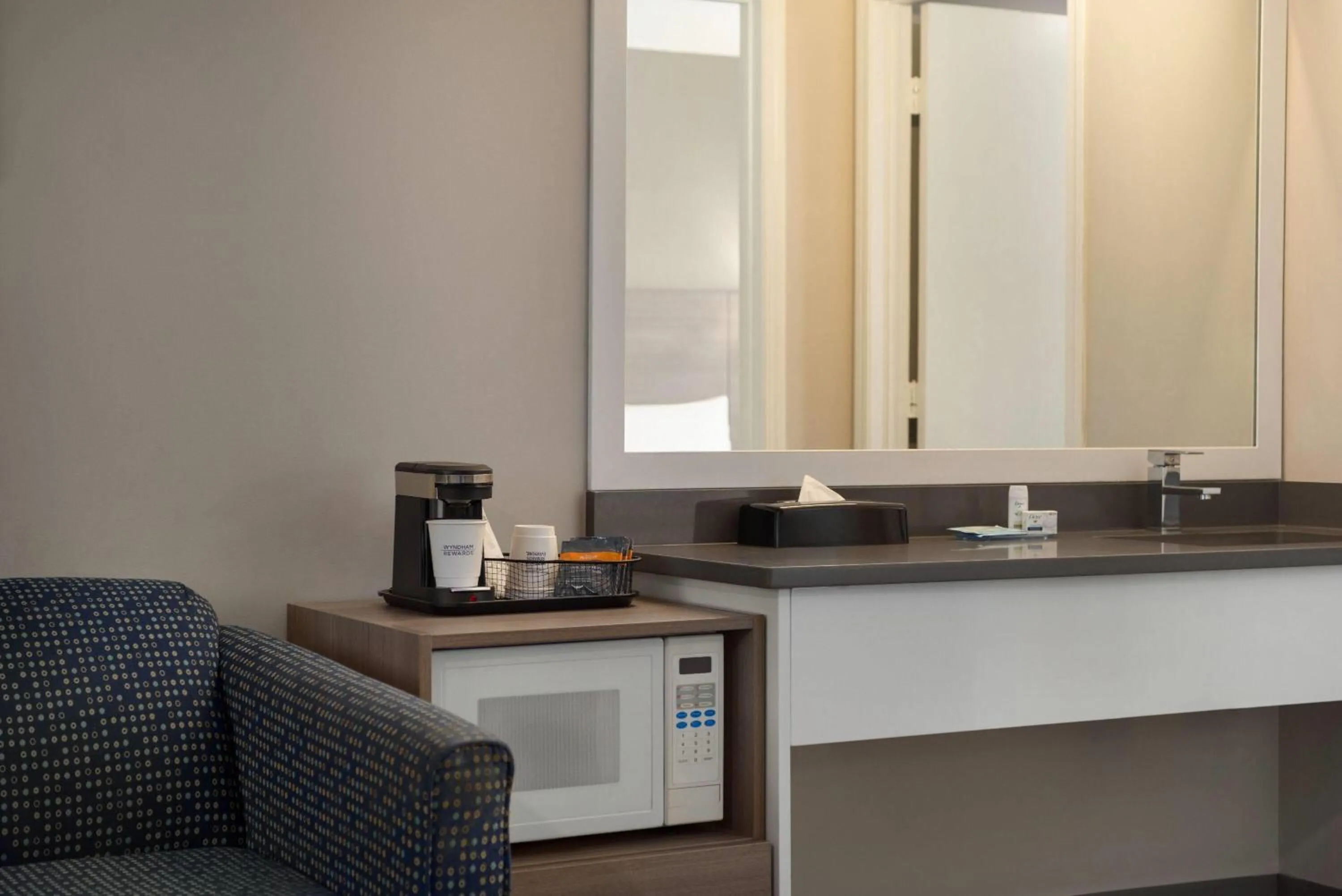 Photo of the whole room in Days Inn by Wyndham Kelowna